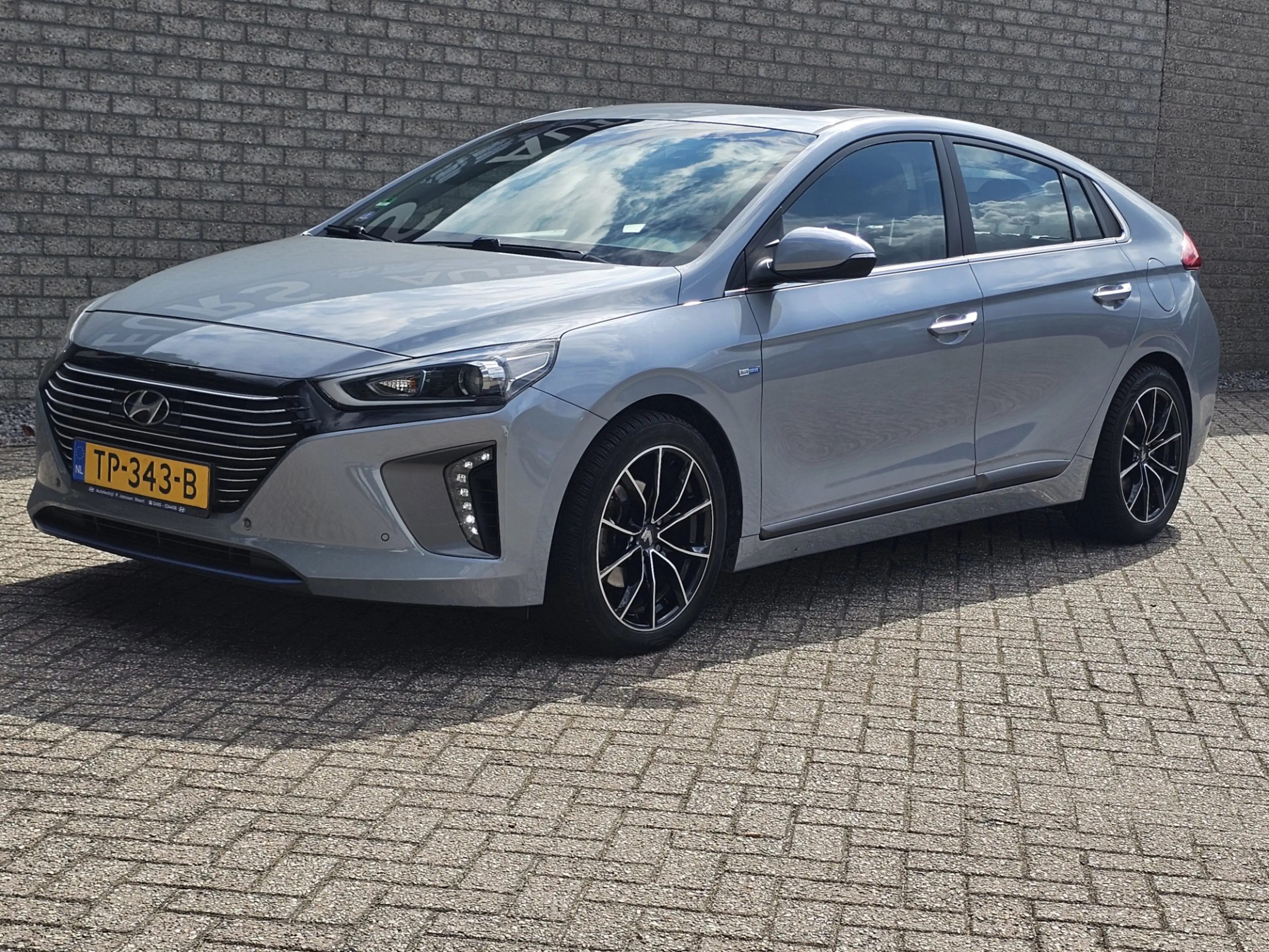 Hyundai IONIQ 1.6 GDi Premium Leer/Trekhaak — photo 3