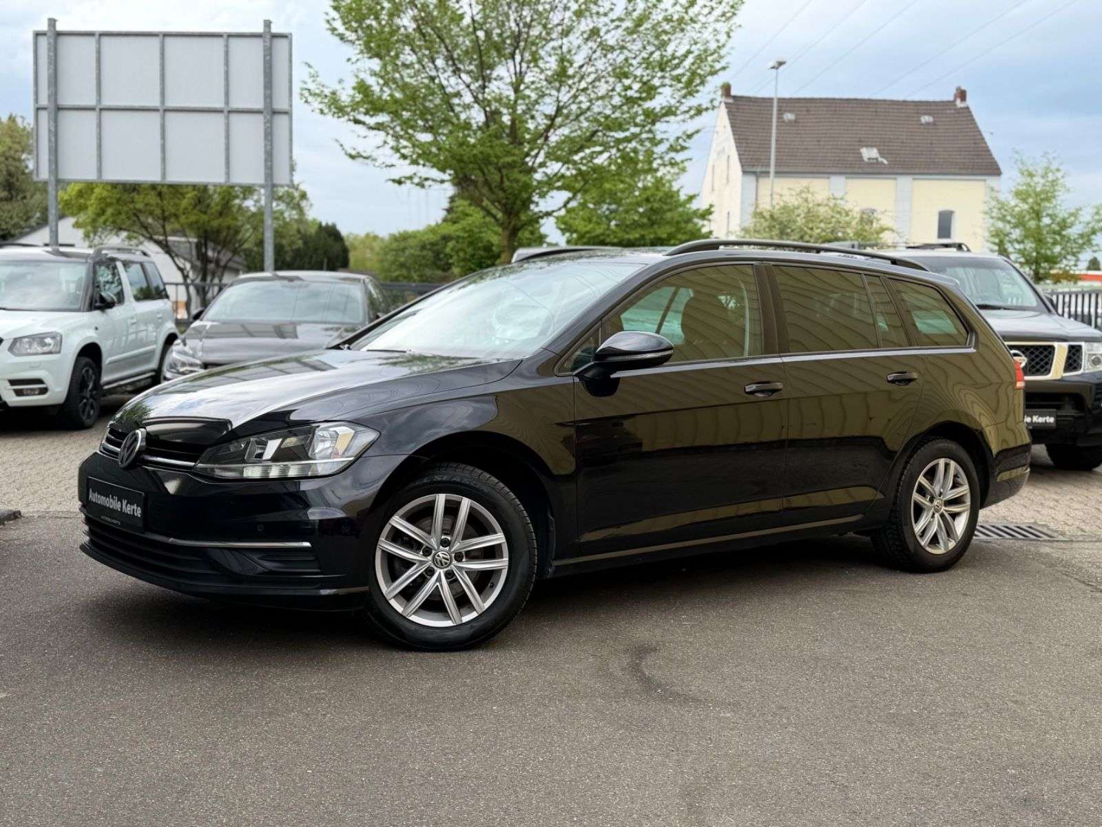 Second hand Volkswagen Golf 1.6