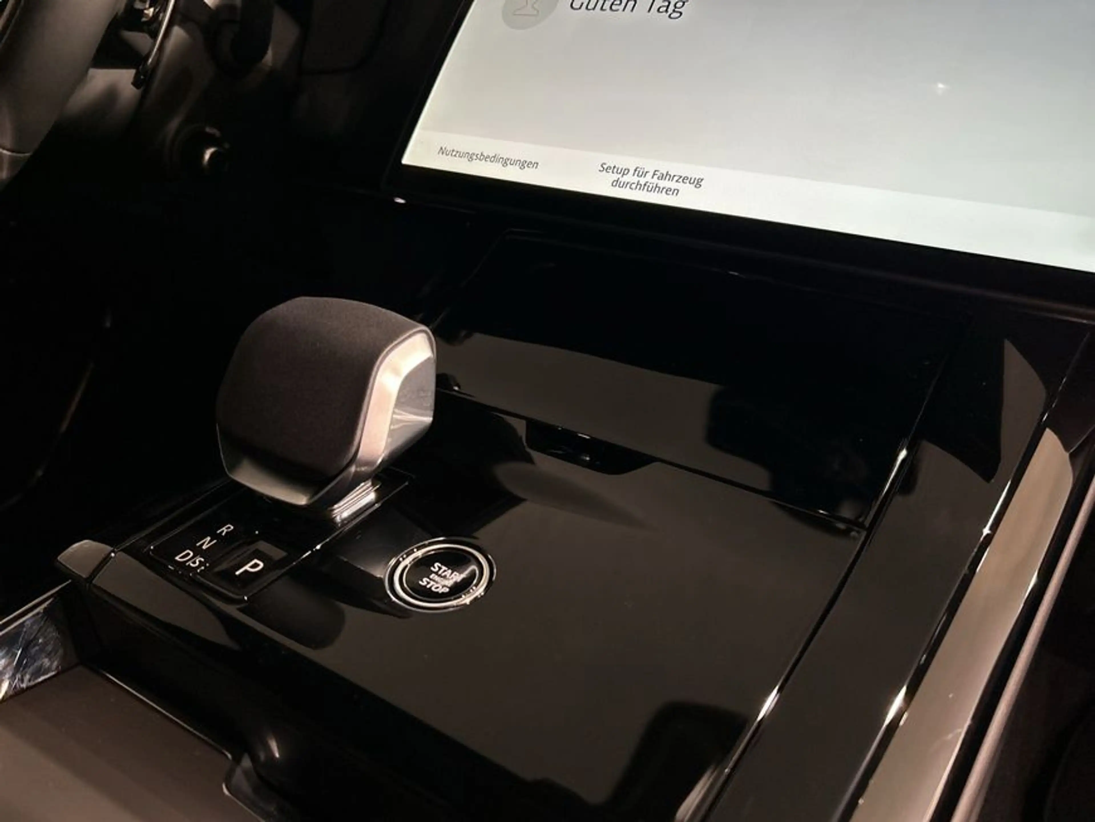 Land Rover Range Rover Sport P460e S — photo 15