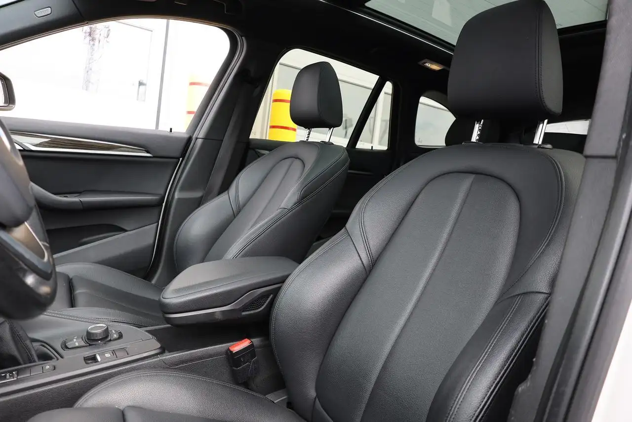 BMW X1 снимка BMW X1
