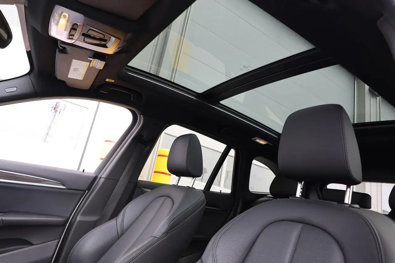 BMW X1 снимка BMW X1