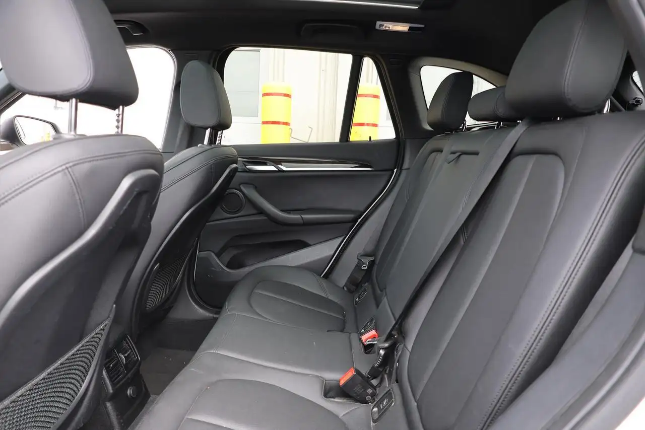 BMW X1 снимка BMW X1