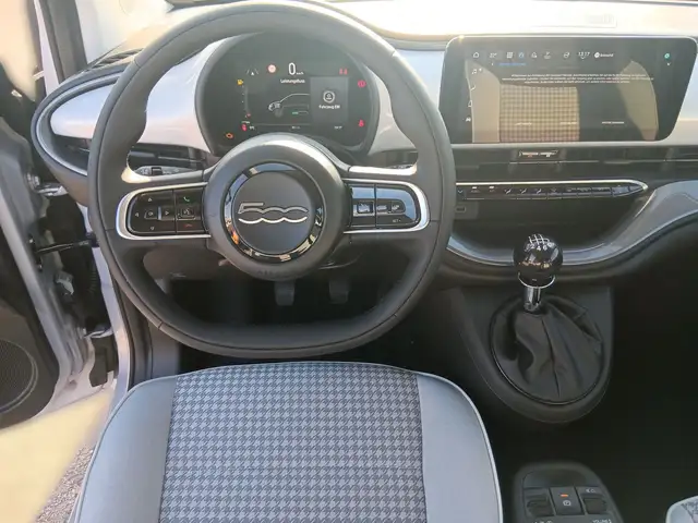 Fiat 500 view 13