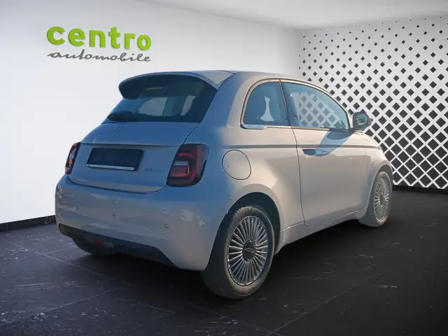 Fiat 500 view 6