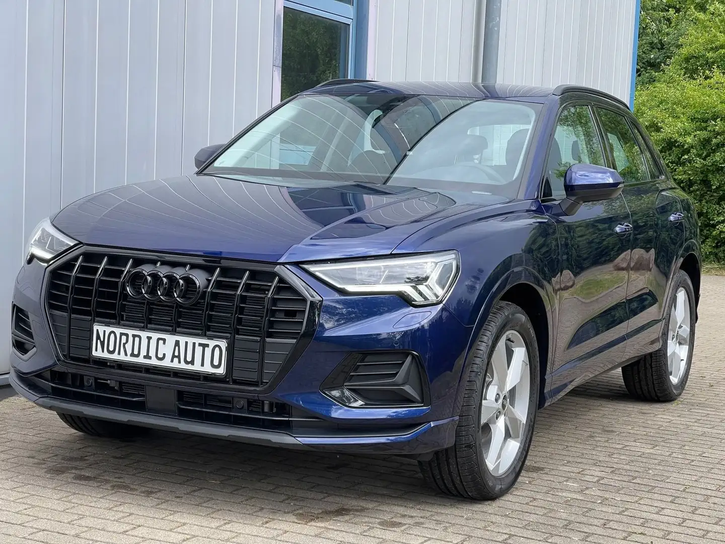 Audi Q3 35 TFSI+SONOS+Keyless+AHK+StandH+Kamera+ACC Bleu - 1