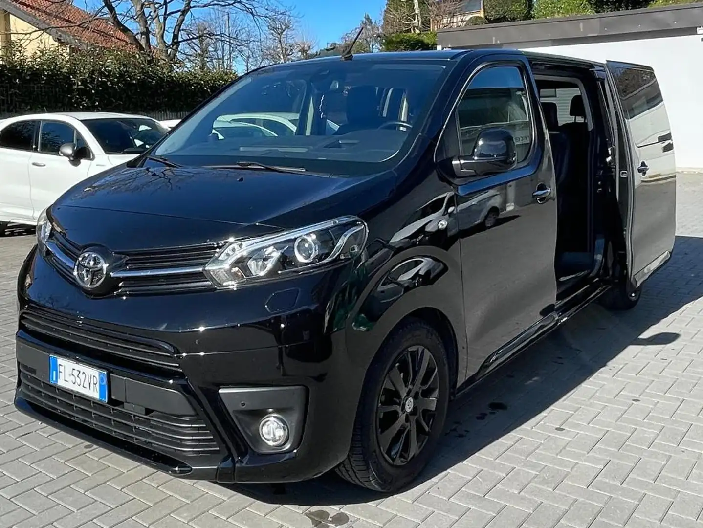 Toyota Proace Verso 2.0D 180 cv L2 Luxury 8 Posti PREZZO + IVA Schwarz - 1