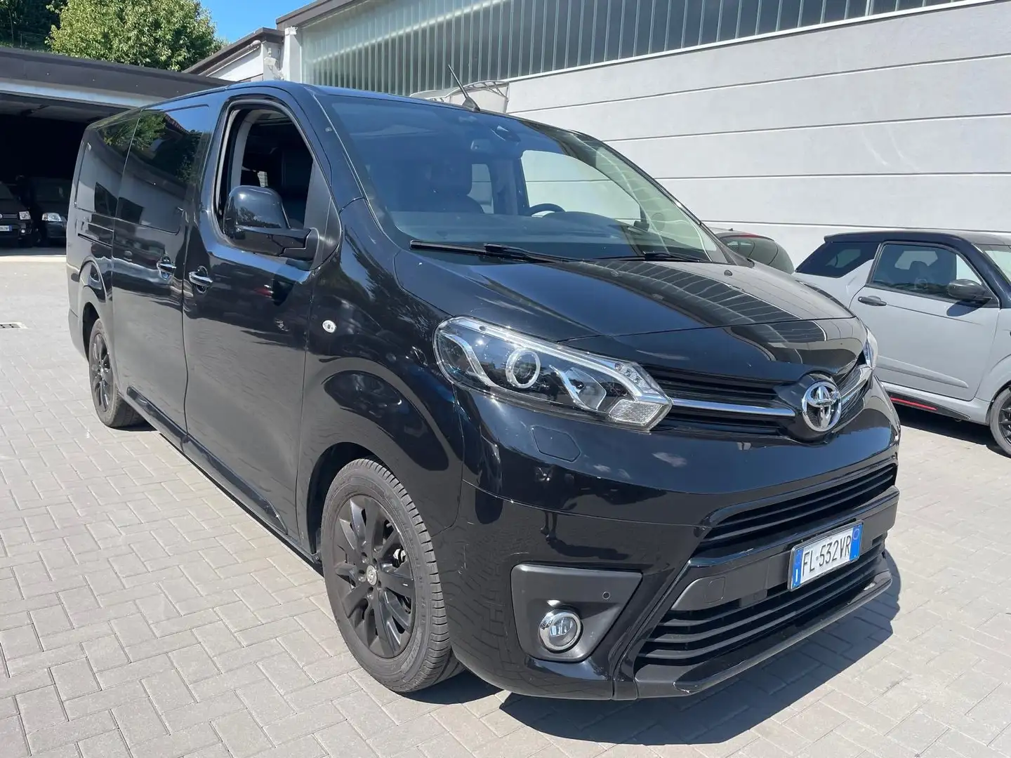 Toyota Proace Verso 2.0D 180 cv L2 Luxury 8 Posti PREZZO + IVA Noir - 1