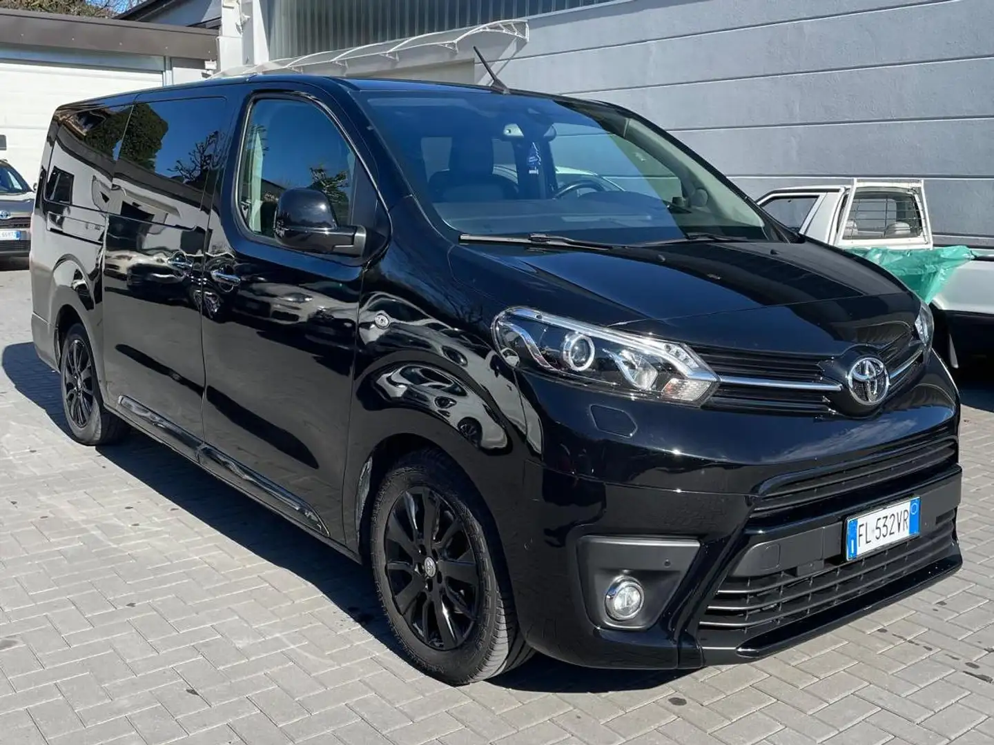 Toyota Proace Verso 2.0D 180 cv L2 Luxury 8 Posti PREZZO + IVA Schwarz - 2