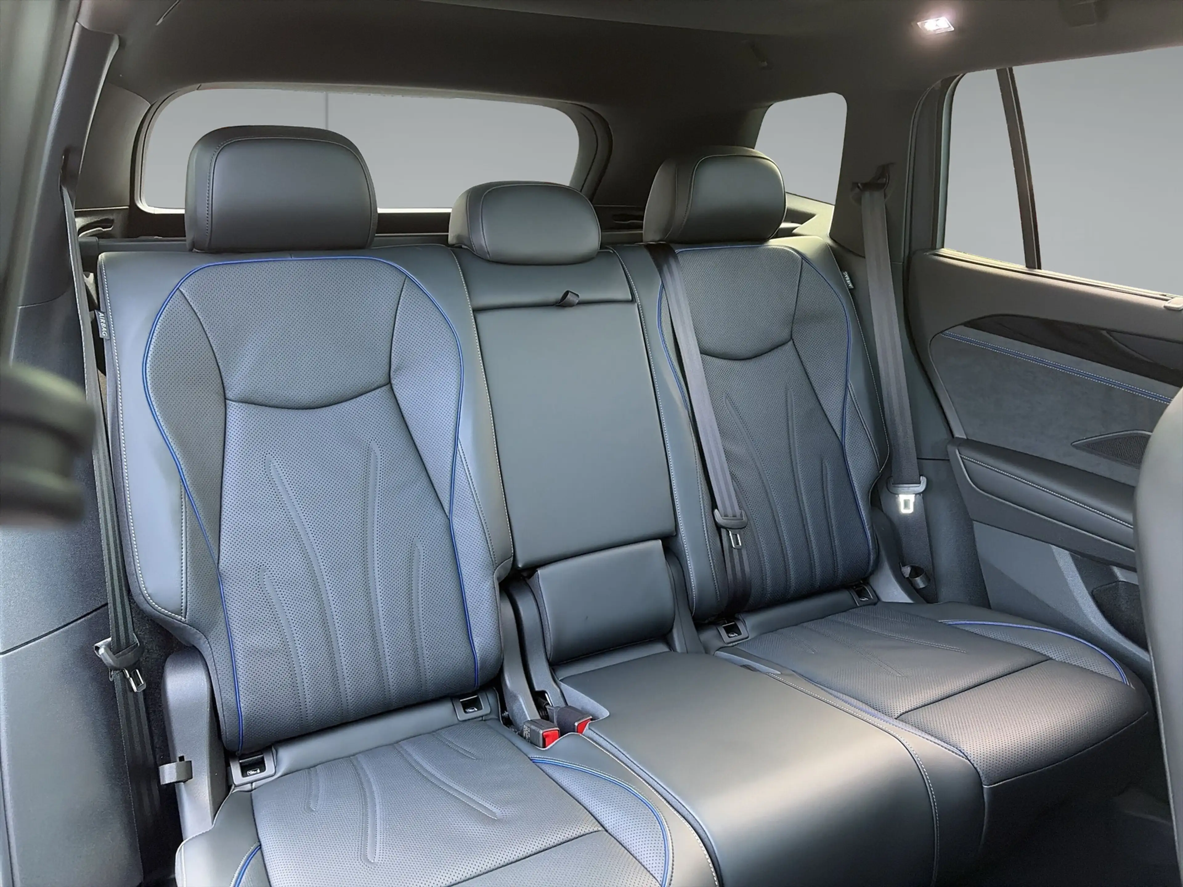 Volkswagen Tayron R-Line eHybrid IQ.Light Navi AHK 20" Leder Trav... — photo 4
