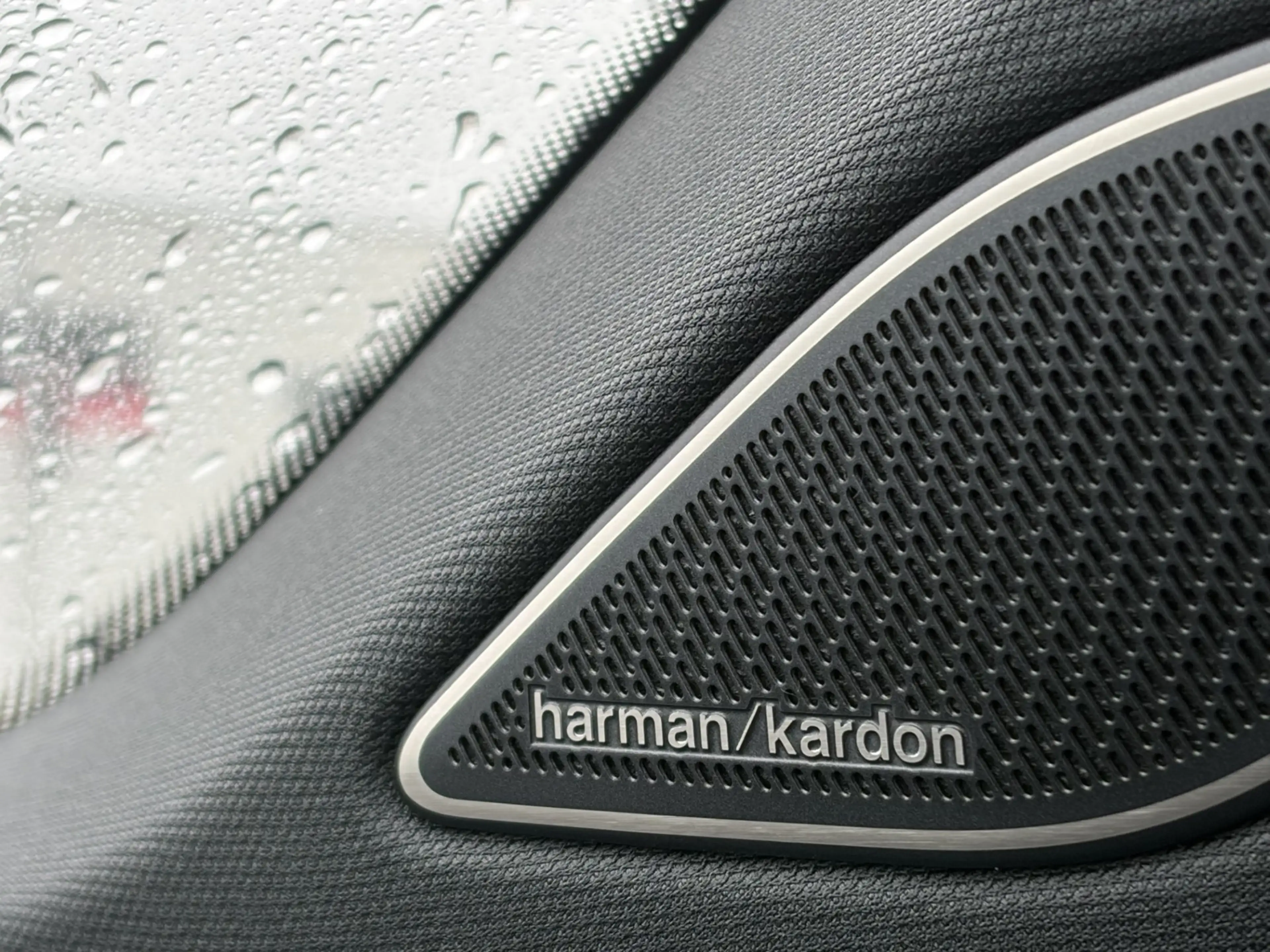 Volkswagen Tayron R-Line eHybrid IQ.Light Navi AHK 20" Leder Trav... — photo 13