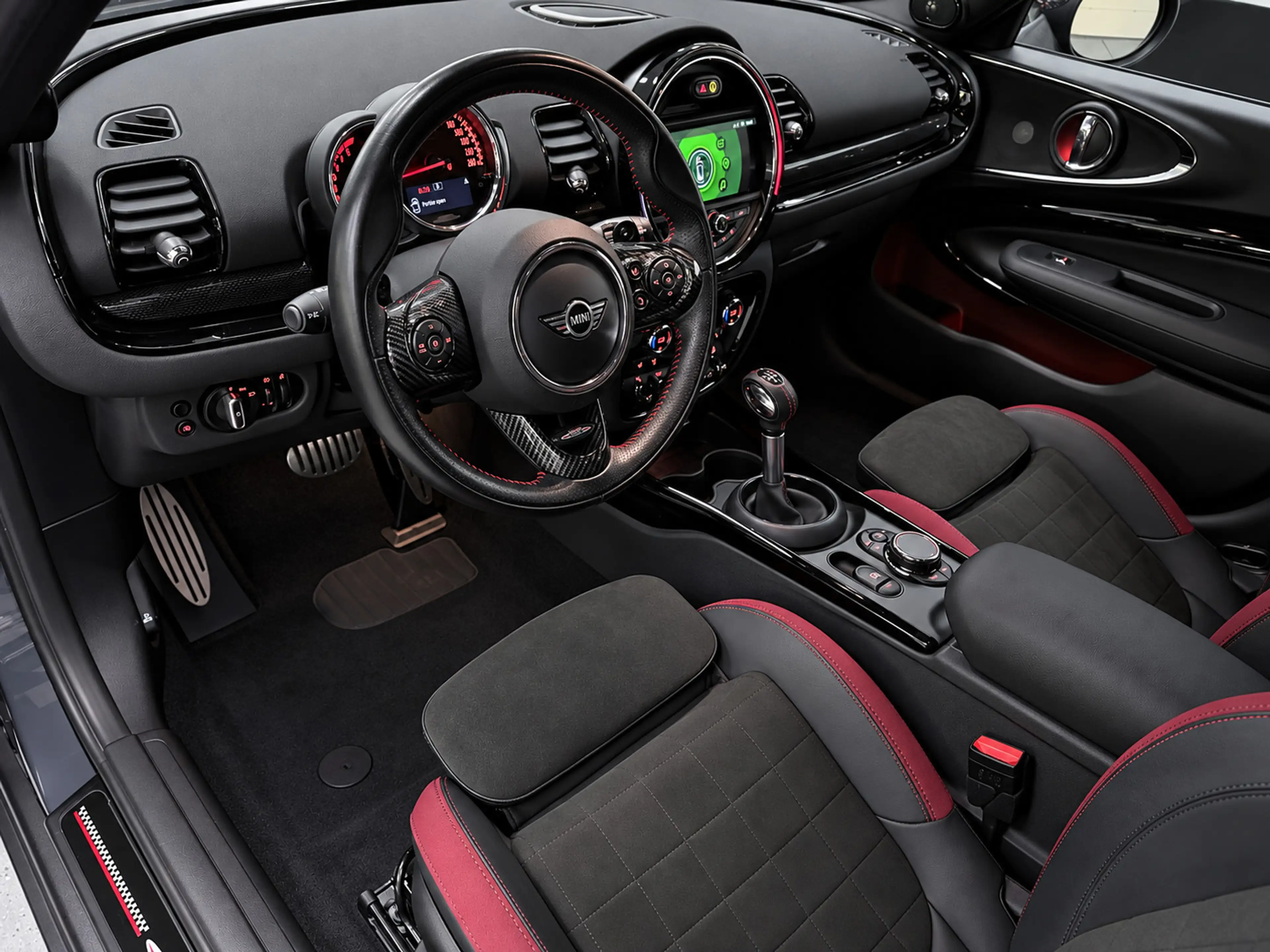 MINI John Cooper Works Clubman 2.0 ALL4 Chili 231PK JCW-STOELEN/ALCANTARA/PANO/NA — photo 17