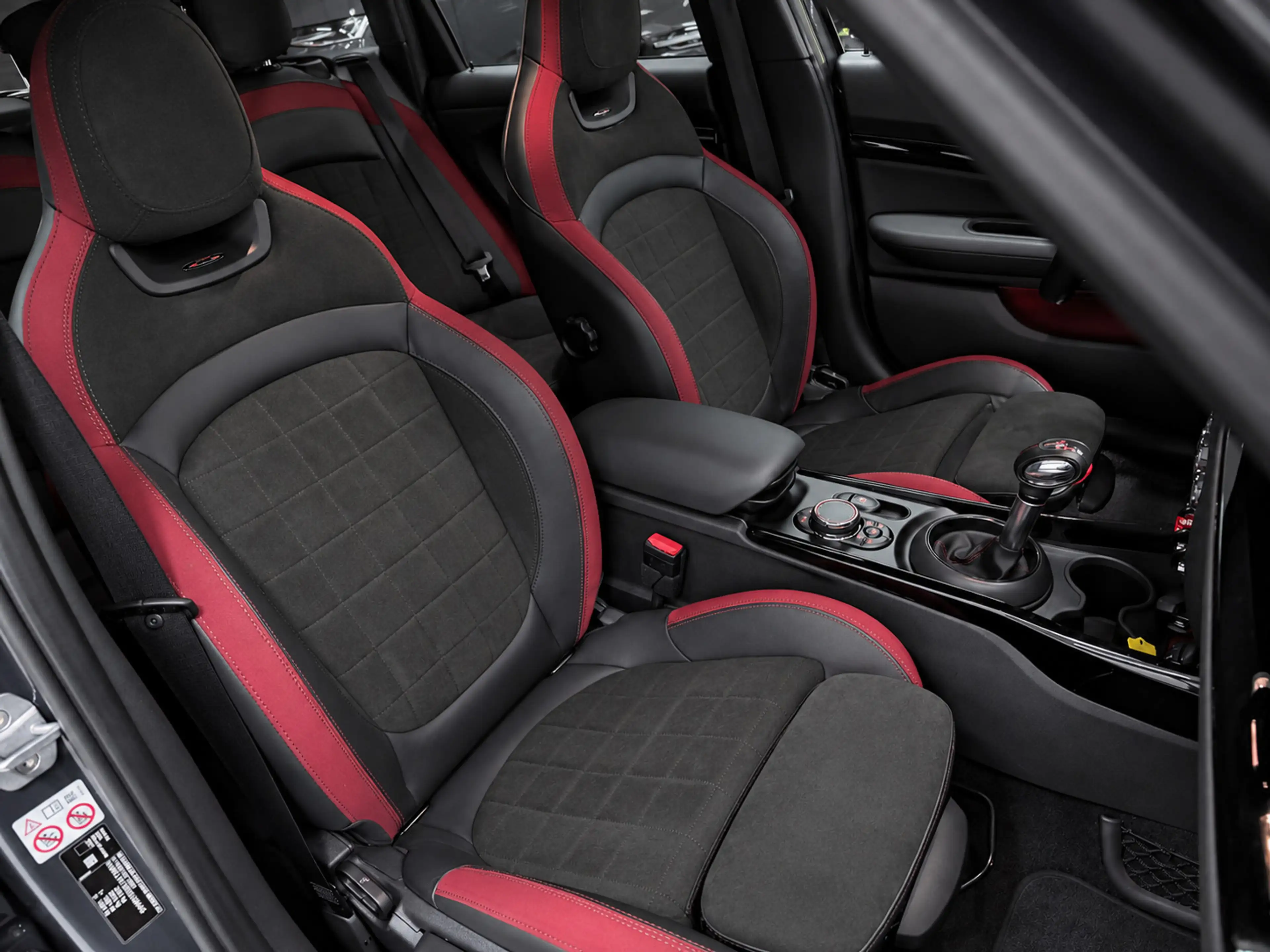 MINI John Cooper Works Clubman 2.0 ALL4 Chili 231PK JCW-STOELEN/ALCANTARA/PANO/NA — photo 15