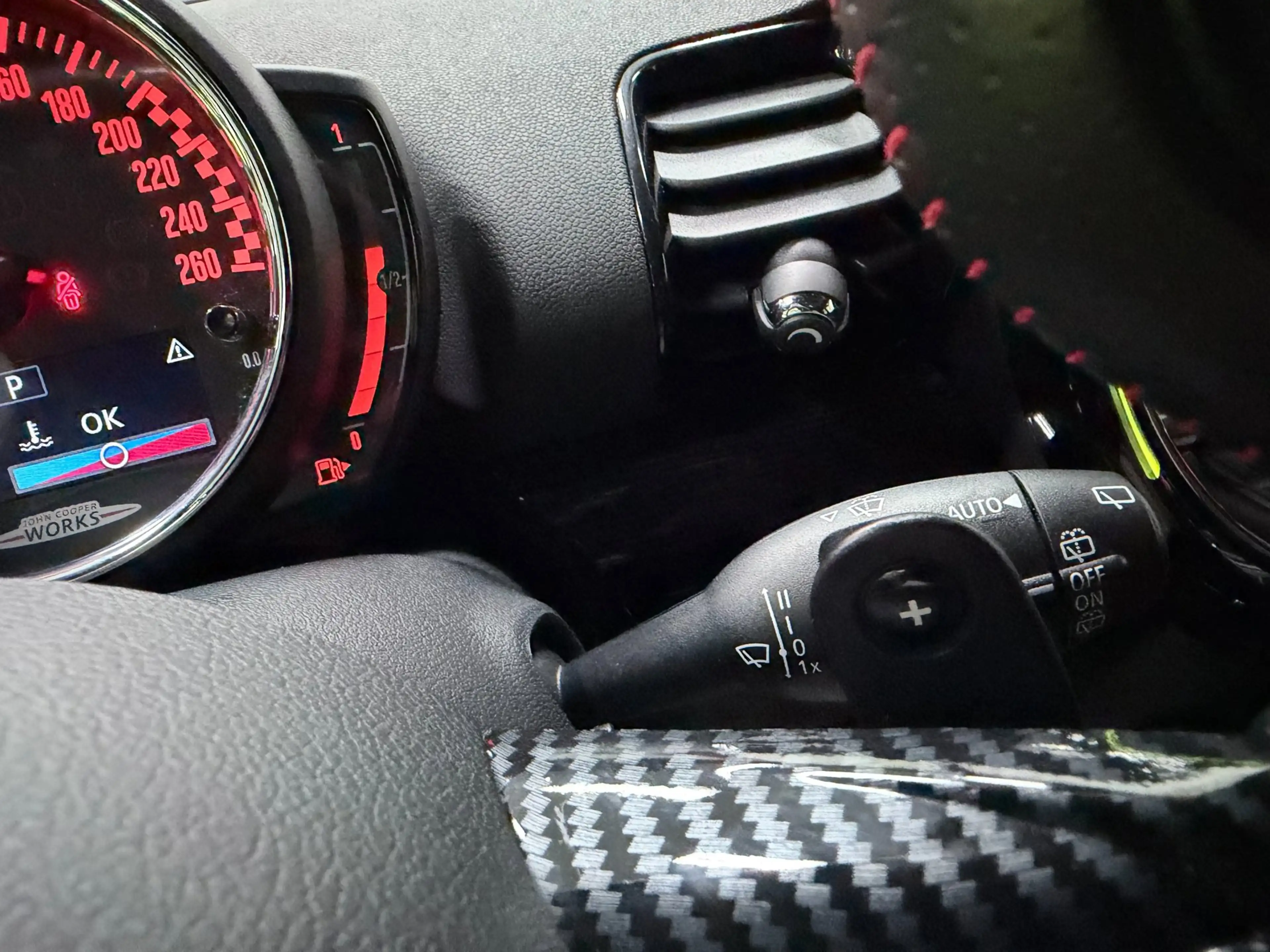 MINI John Cooper Works Clubman 2.0 ALL4 Chili 231PK JCW-STOELEN/ALCANTARA/PANO/NA — photo 25