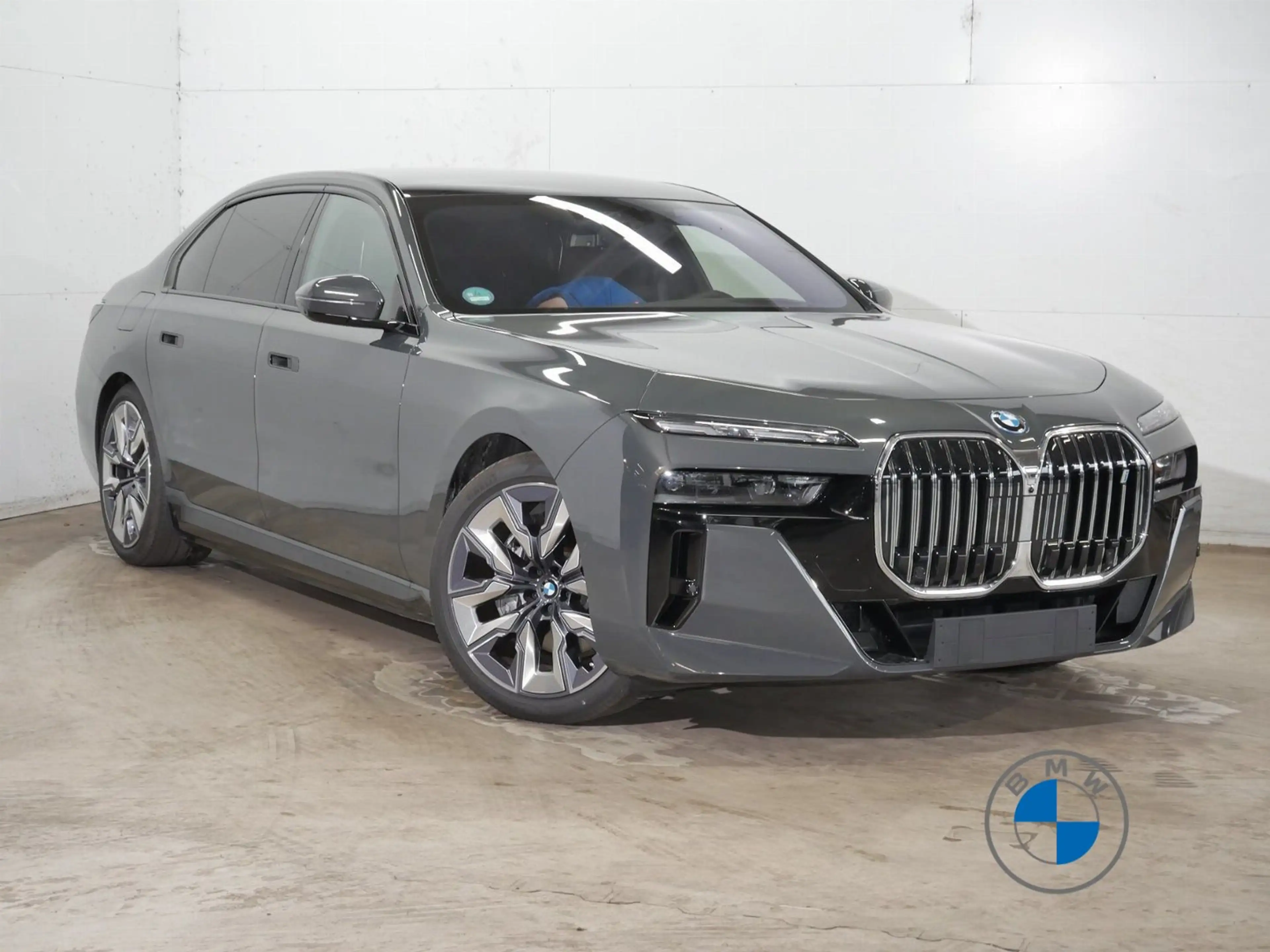 BMW i7 60 xDrive 21" Fond TV AHK Leas.o.Anz.ab 799€ — photo 4