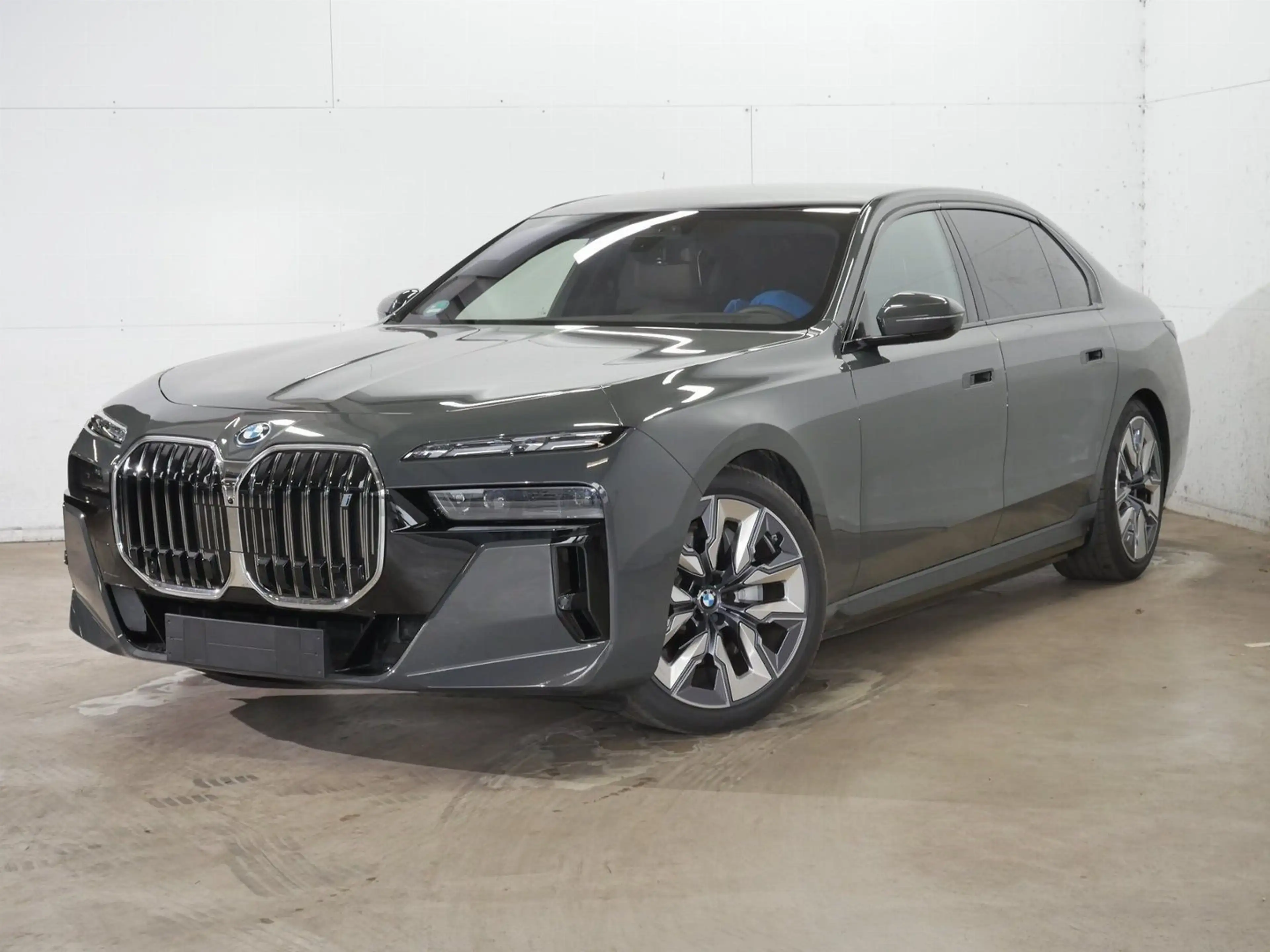 BMW i7 60 xDrive 21" Fond TV AHK Leas.o.Anz.ab 799€ — photo 2