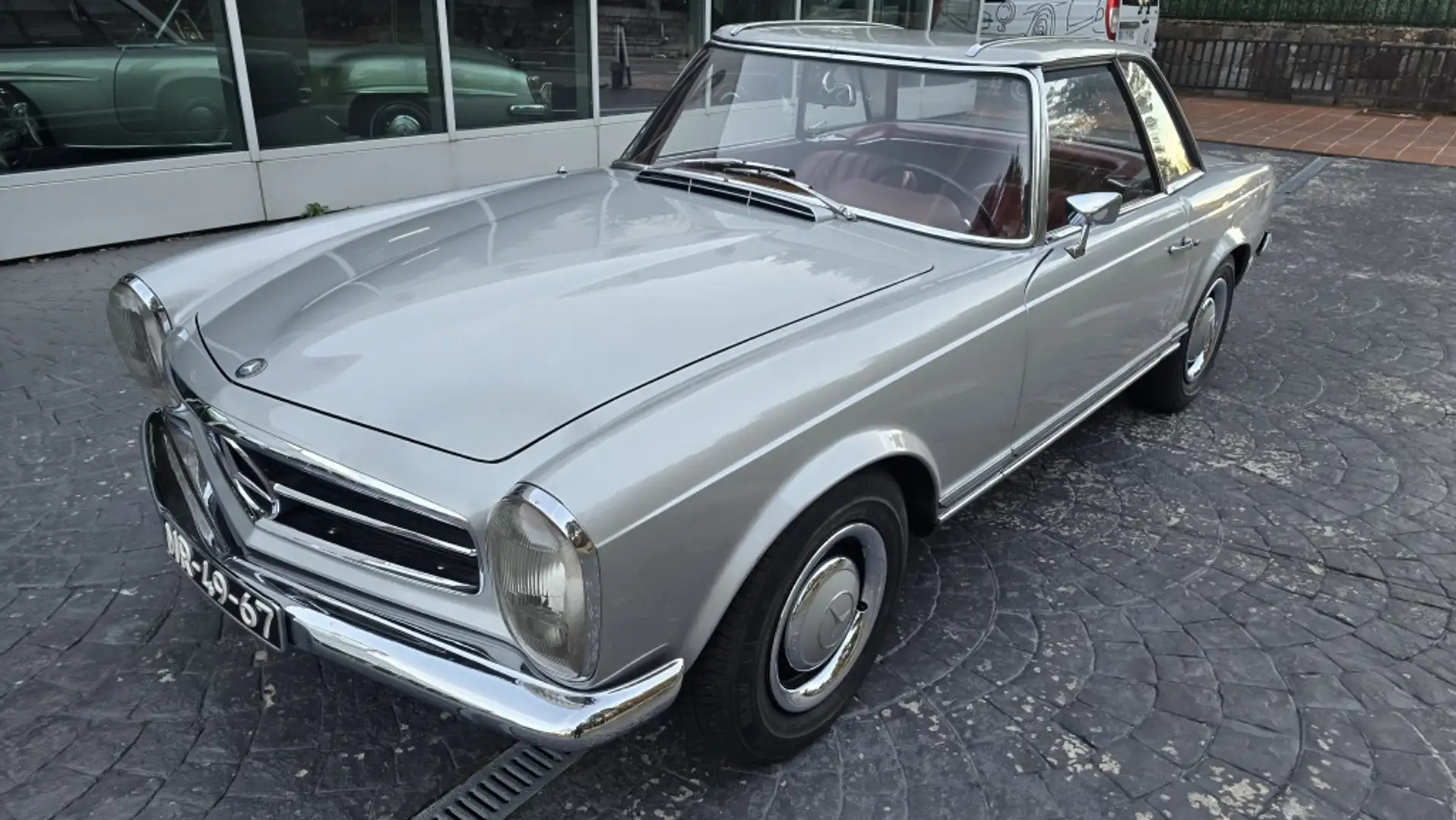 Mercedes-Benz SL 230 (113) Silber - 1