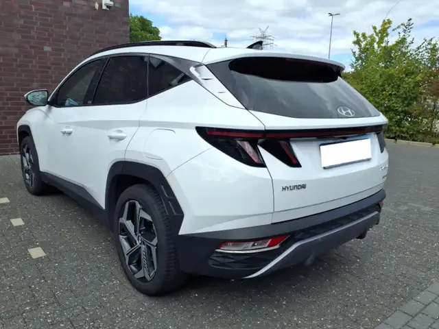 Hyundai Tucson view 3