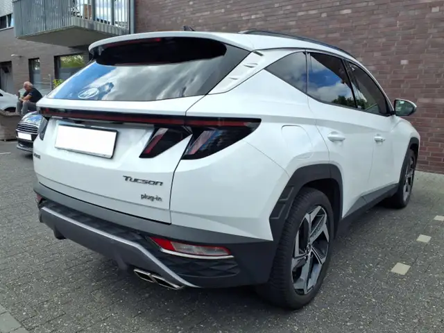 Hyundai Tucson view 2