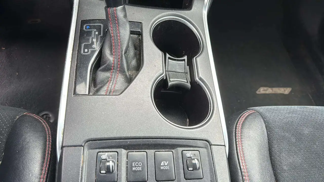 Toyota Camry снимка Toyota Camry