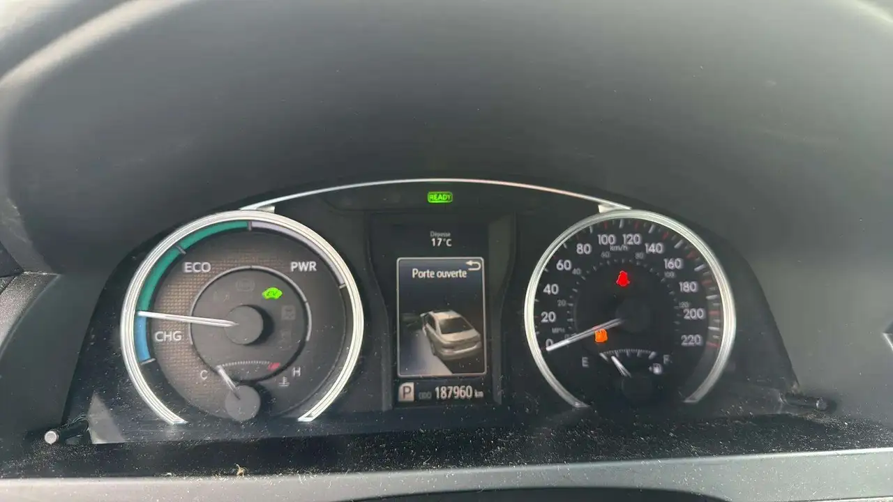 Toyota Camry снимка Toyota Camry