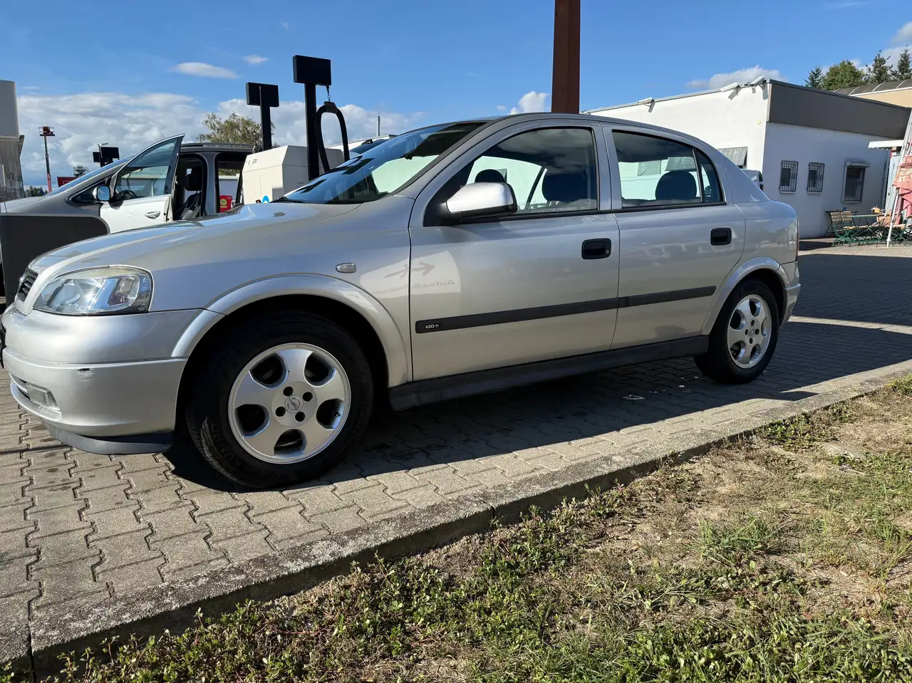 Opel Astra 1.6 Comfort Automatik 8fach bereift Klima el Fenst, foto 1