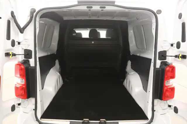 Opel Vivaro view 4