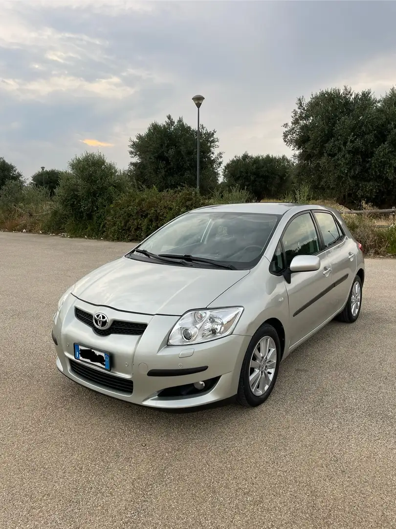 Toyota Auris 5p 2.0 d-4d Sol Blue dpf - 1