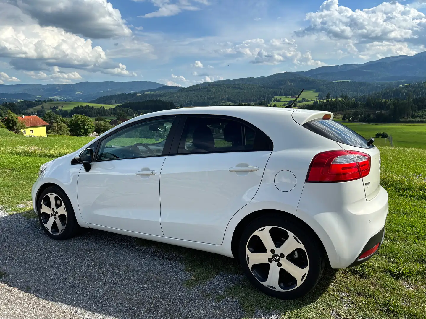 Kia Rio Rio 1,4 CRDi ISG Gold Gold Weiß - 2
