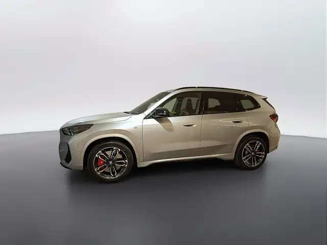 BMW X1 view 5