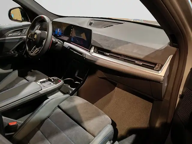 BMW X1 view 10