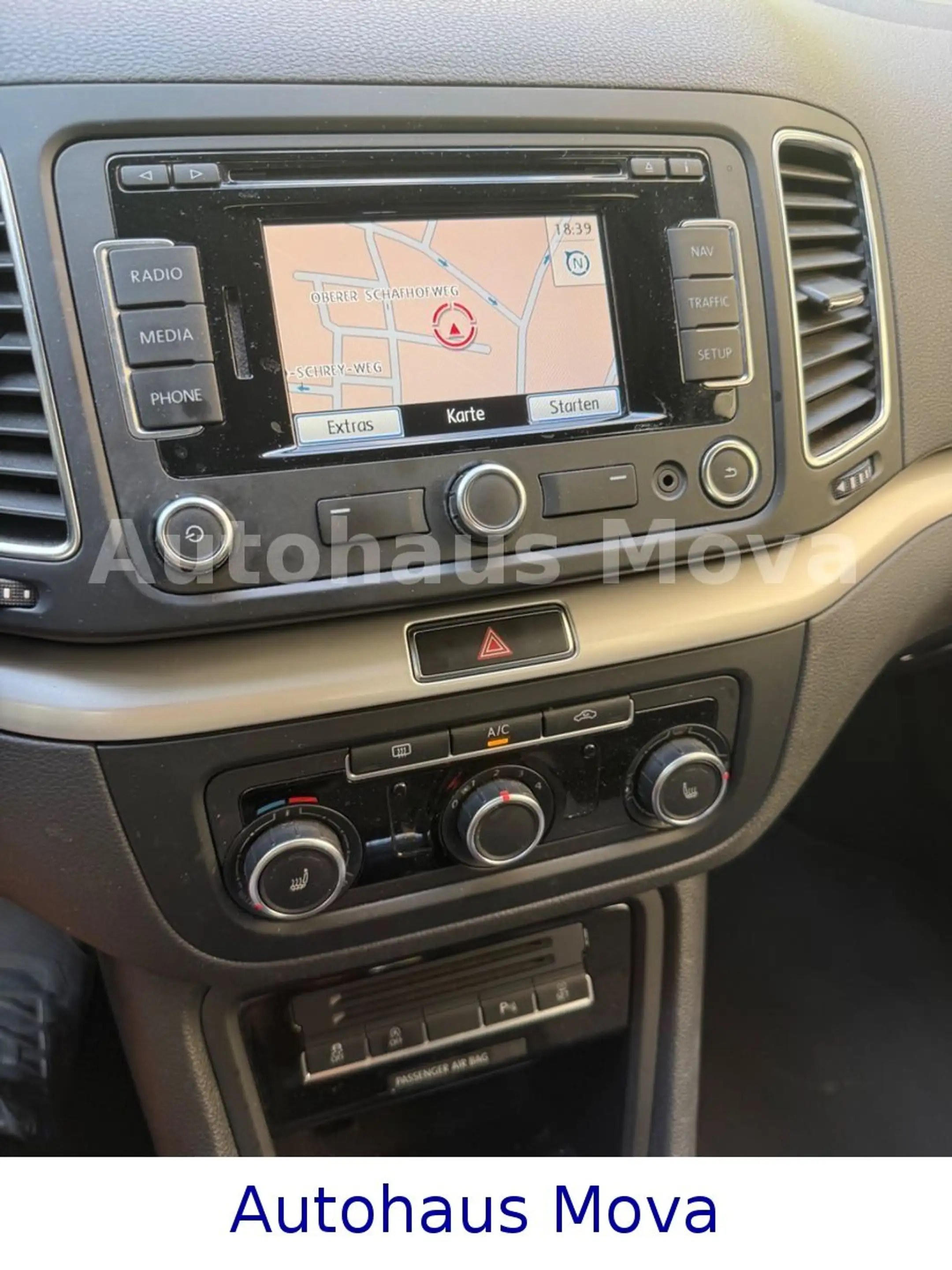 Volkswagen Sharan Trendline BMT — photo 10