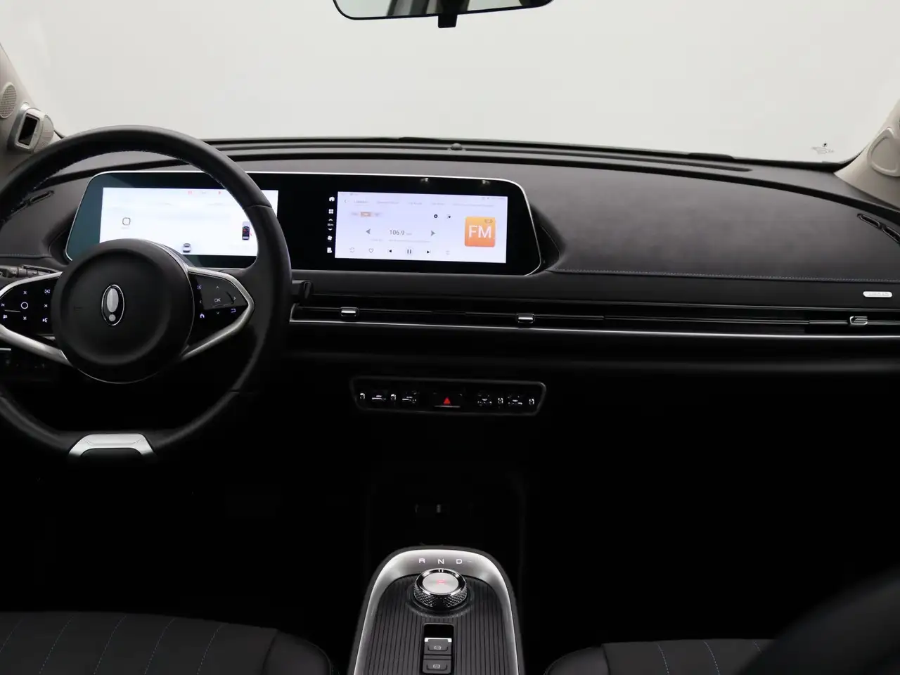 GWM ORA 03 300 / Navi, CarPlay, SmartKey, LED, ACC 12