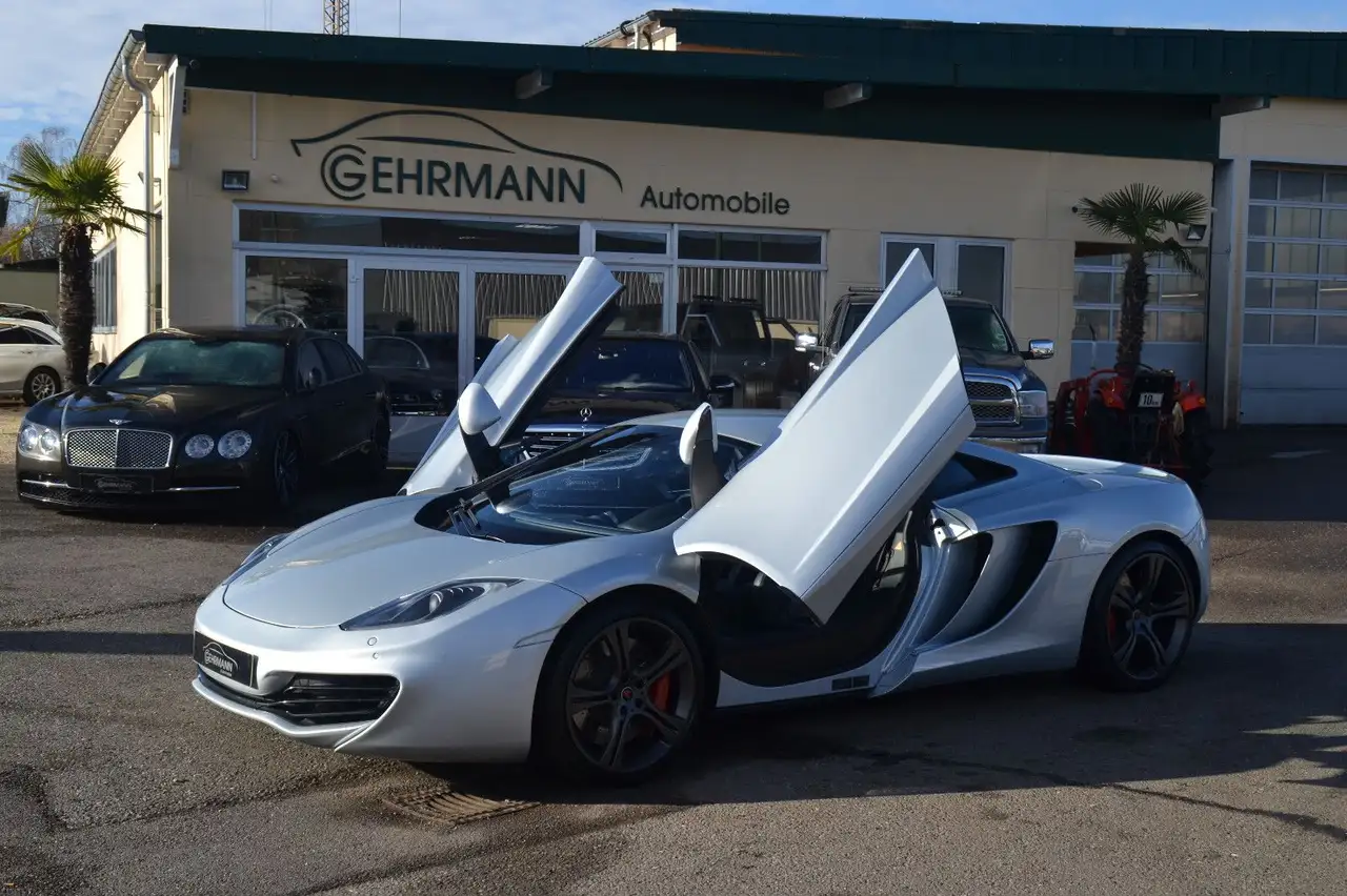 McLaren MP4-12C