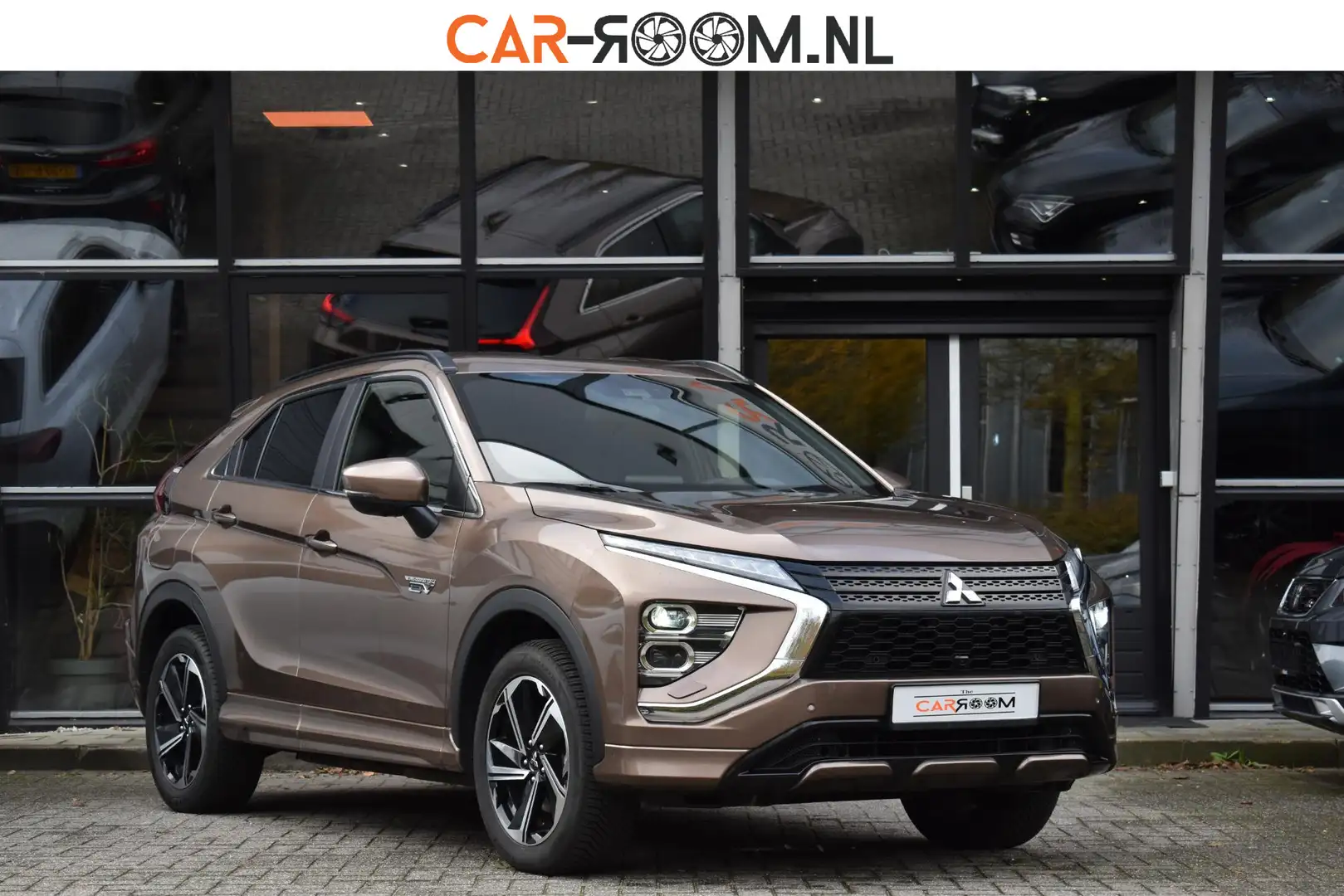 Mitsubishi Eclipse Cross 2.4 PHEV Prestige Lane ACC Camera Stuurvw Braun - 1