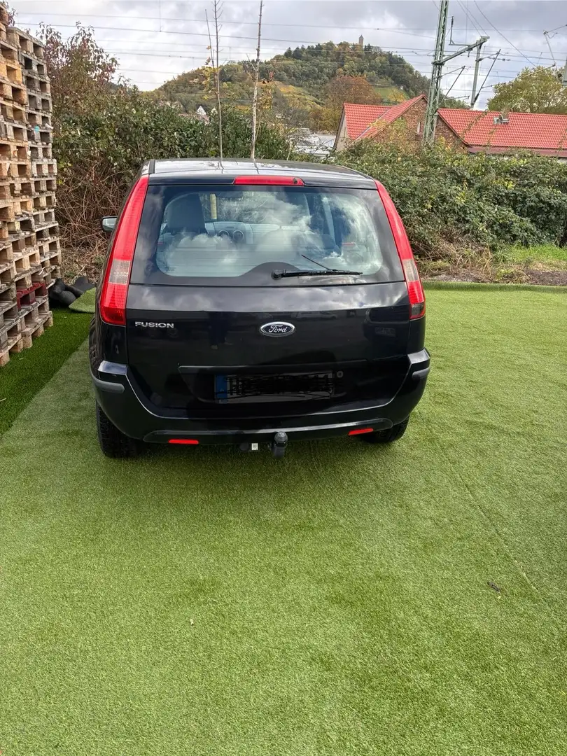 Ford Fusion Viva X - 1