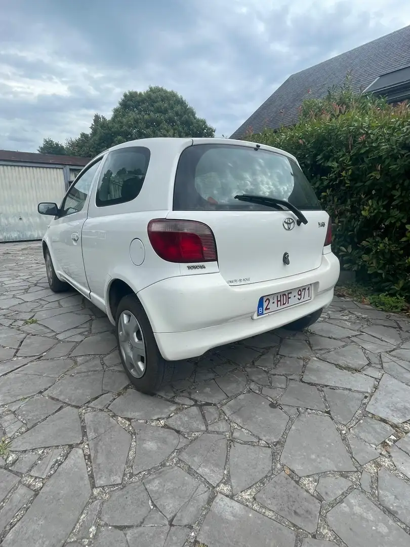Toyota Yaris 1.3i VVT-i 16v Linea Luna - 2