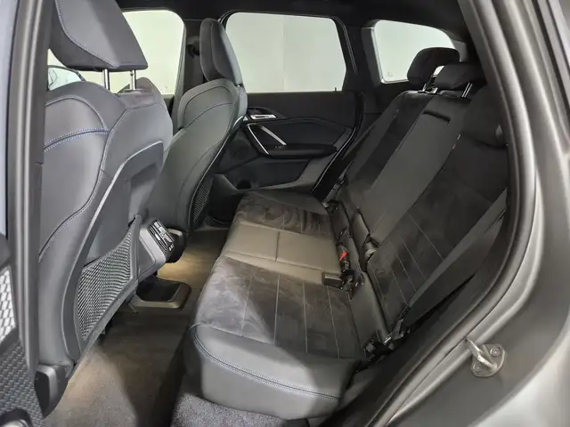 BMW X1 view 8