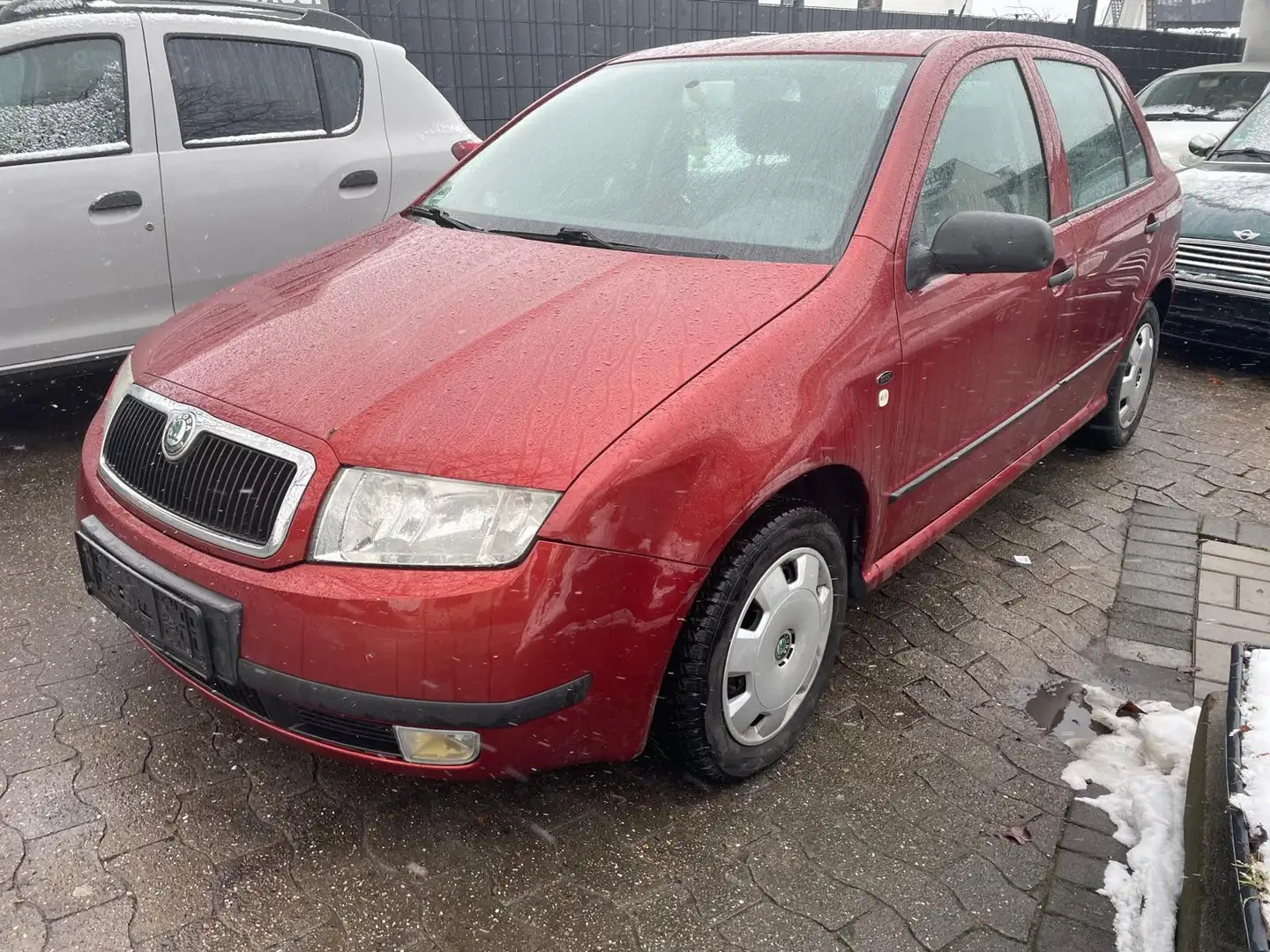 Skoda Fabia 1.4 16V Comf.,Servo,4türig,eFH,TÜV06/2026 Rot - 1
