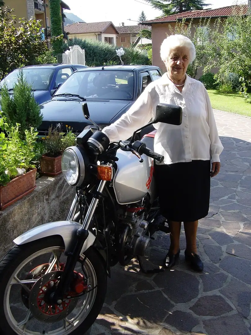Suzuki GS 550 M Argento - 1