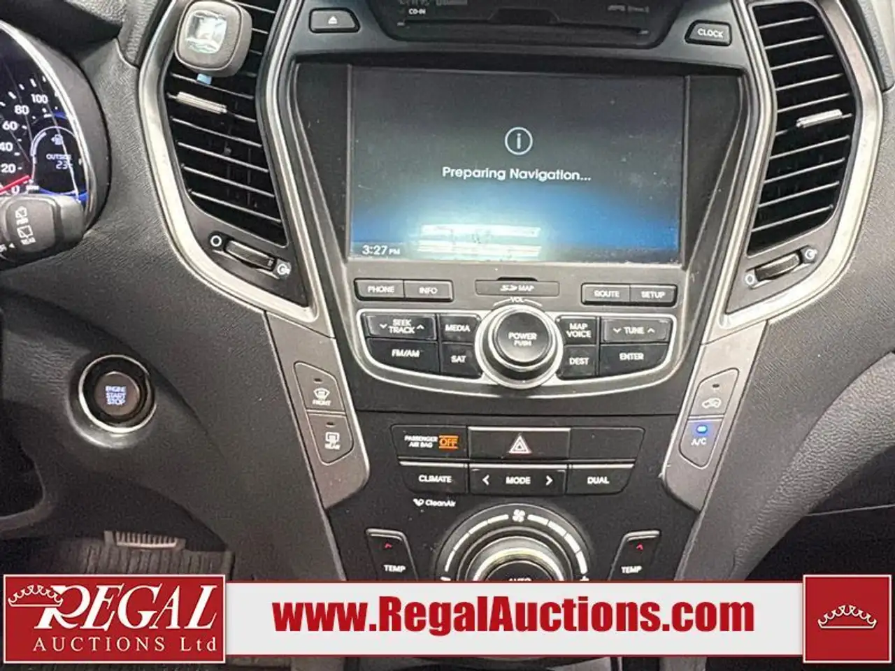 Hyundai SANTA FE photo Hyundai SANTA FE