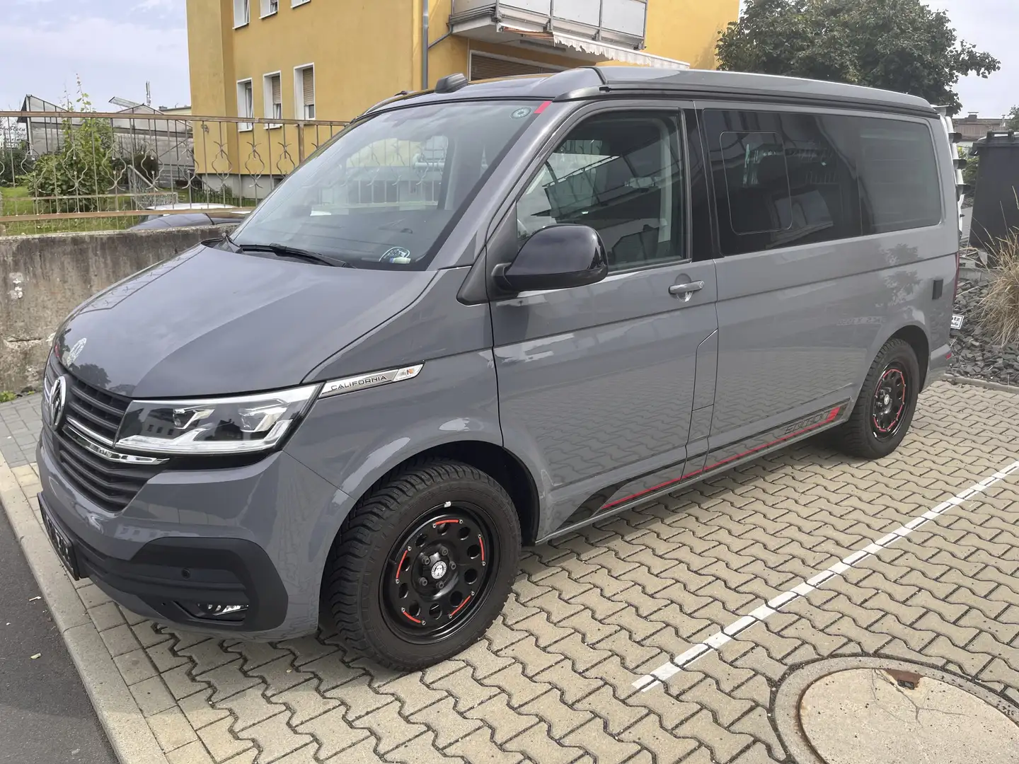 Volkswagen T6.1 California Beach Edition Camper |3 J. Gar.|SHZ|Dig. Cockpit Gri - 2