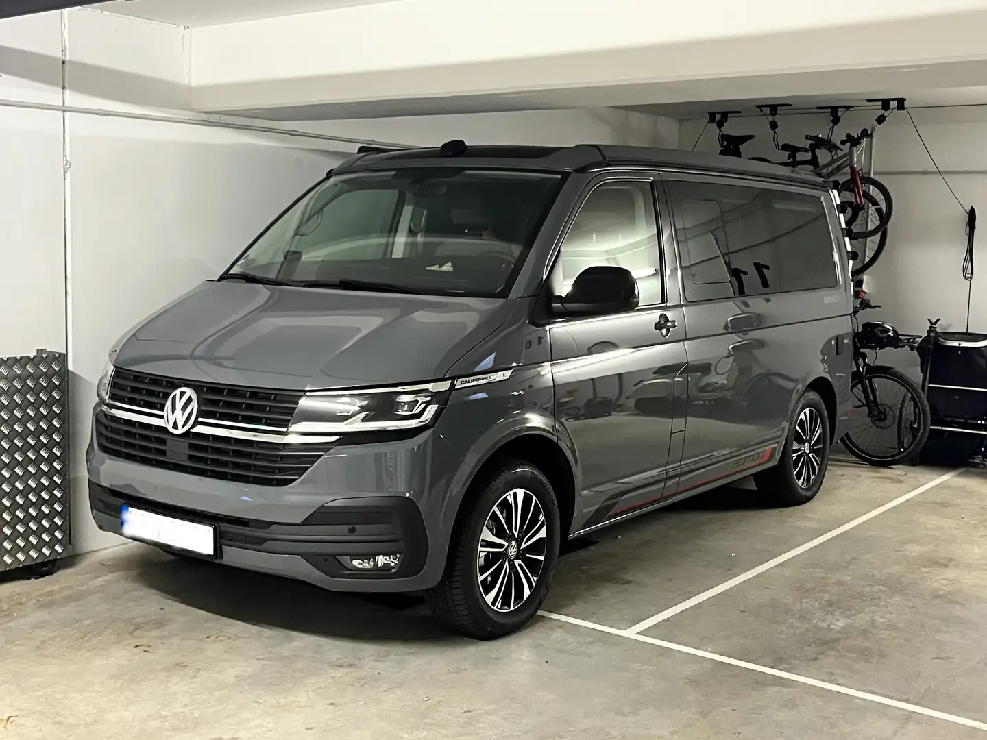 Volkswagen T6.1 California Beach Edition Camper |3 J. Gar.|SHZ|Dig. Cockpit Gri - 1