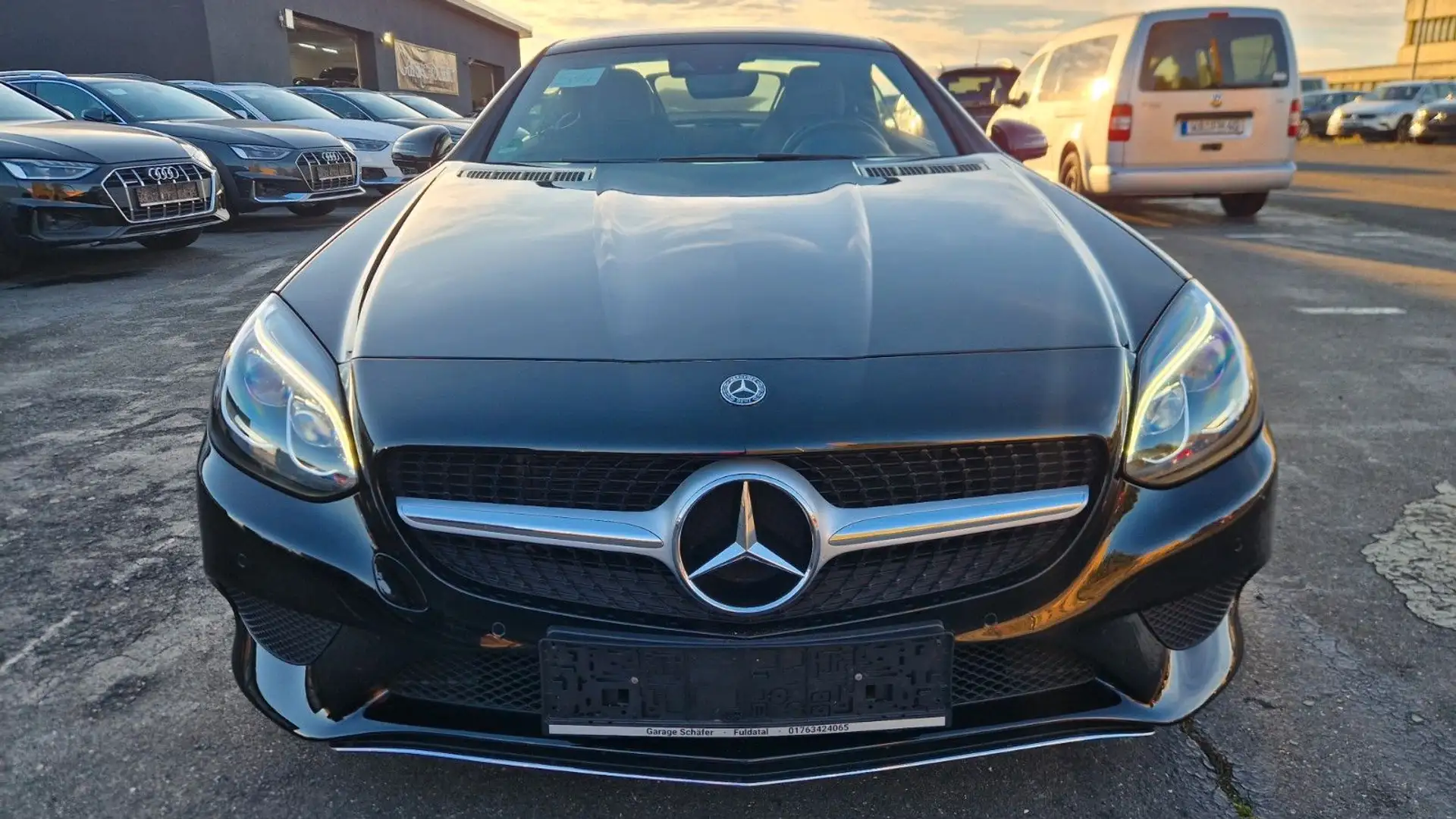 Mercedes-Benz SLC 180 Roadster SLC 180 Navi LED Kamera 19` Schwarz - 2