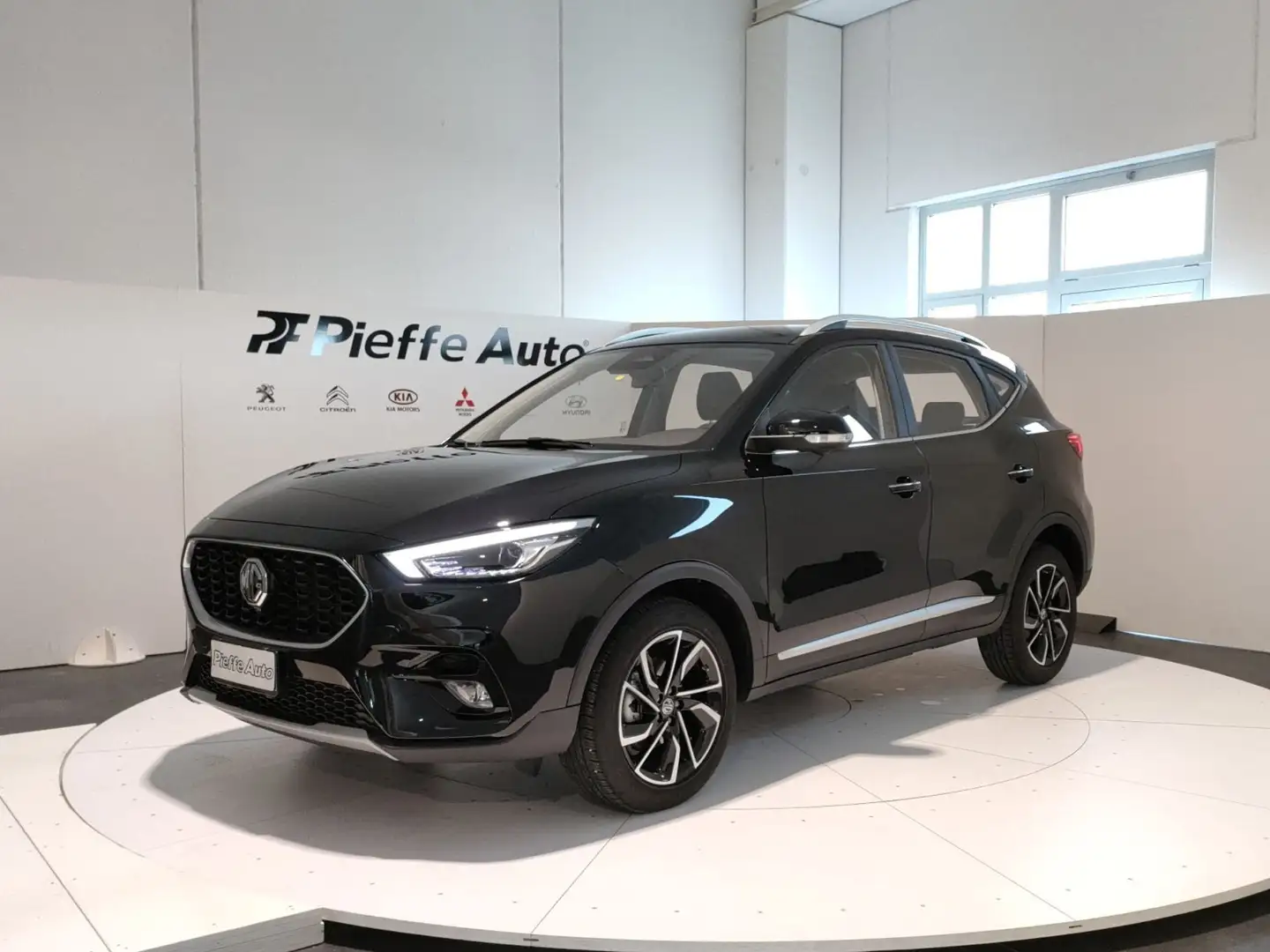 MG ZS (2021-->) - ZS 1.5 VTi-tech Luxury Noir - 1