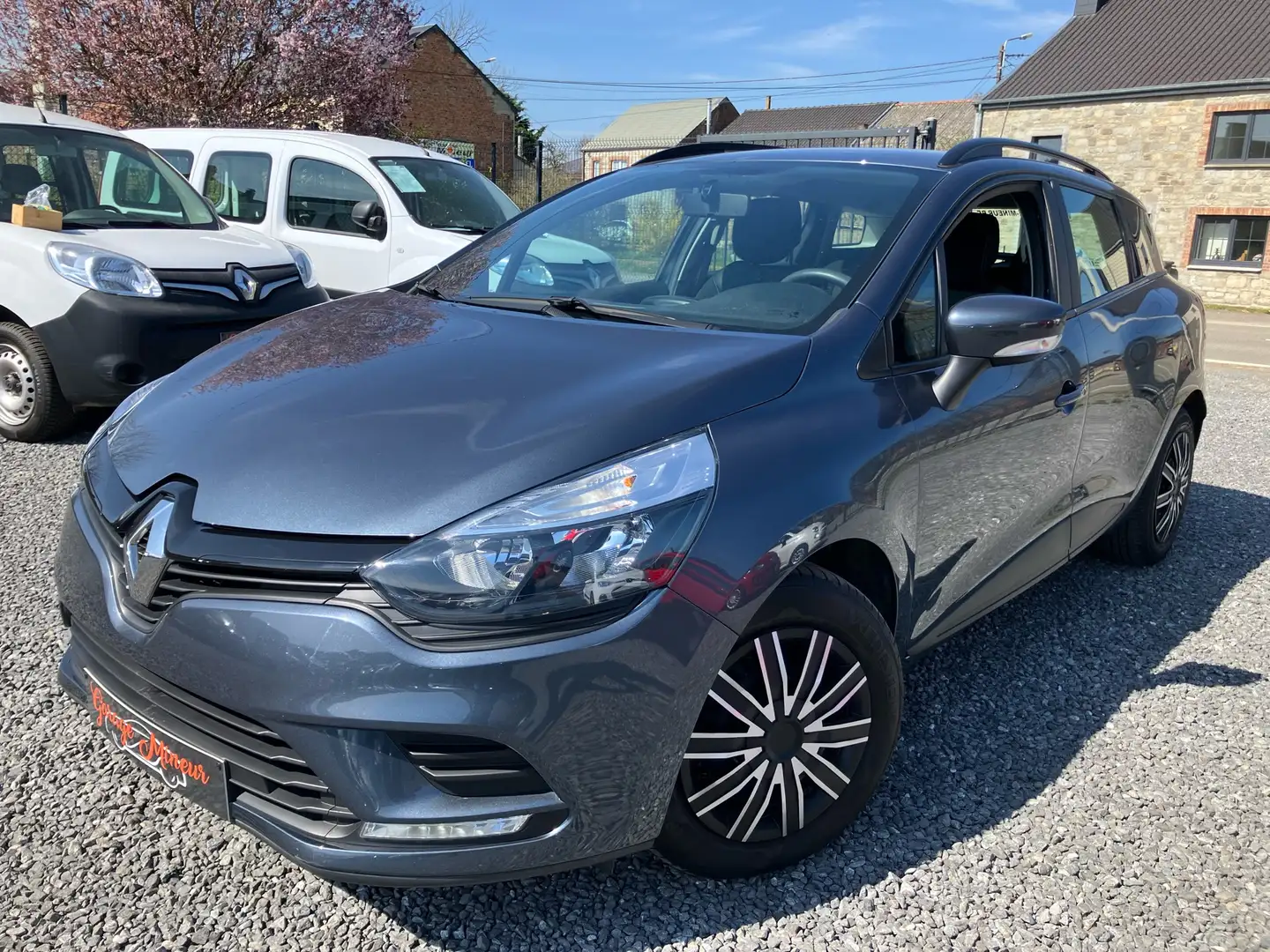 Renault Clio 0.9 TCe break  *****revise et garanti 1 an***** Gris - 1