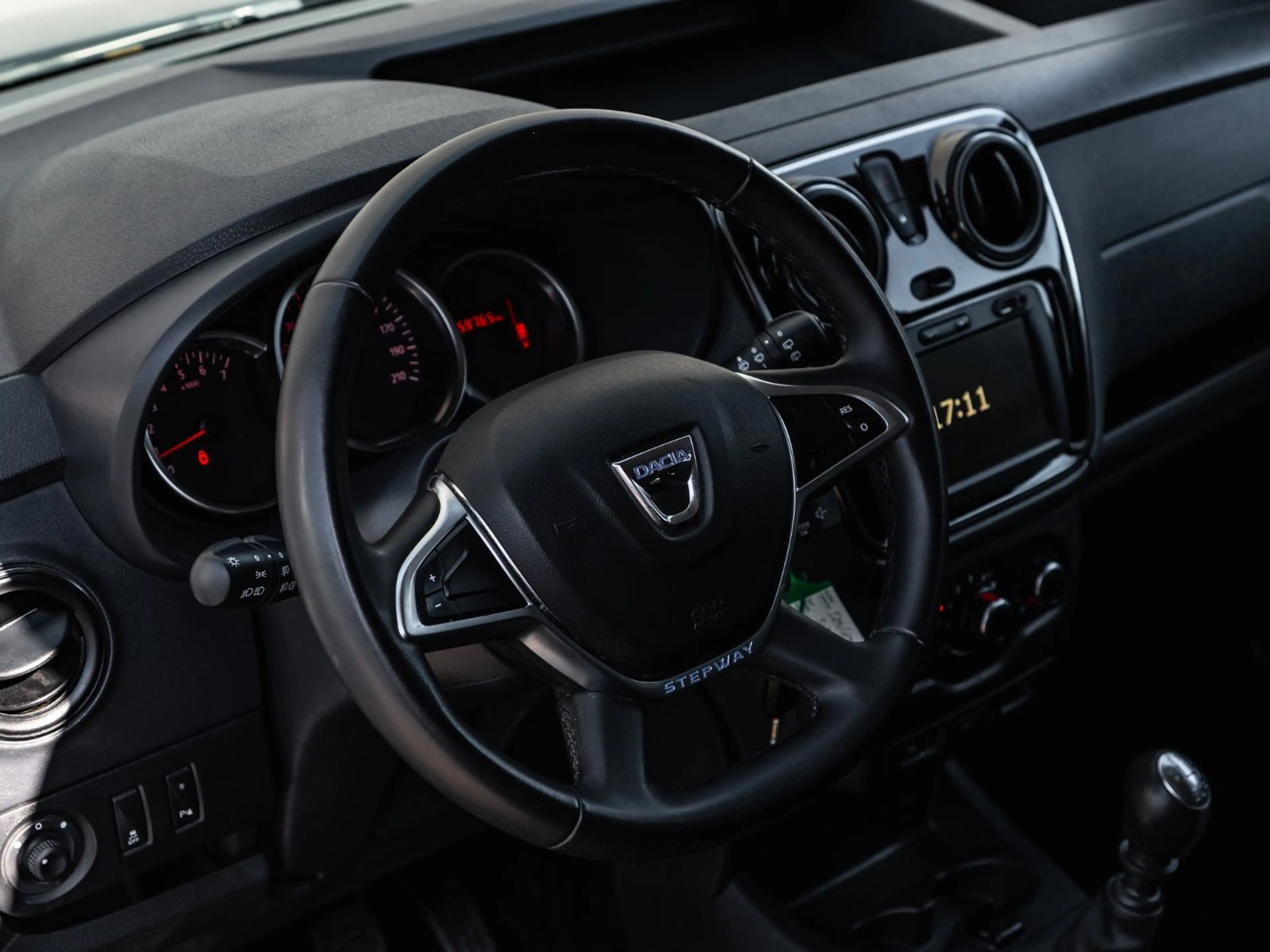 Dacia Dokker Stepway Pro — photo 11