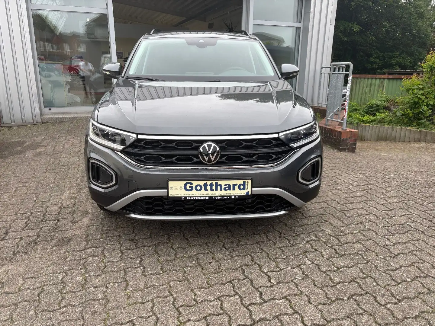 Volkswagen T-Roc 1.0 TSI OPF Life "ACC+LED+APP-CONNECT" Grau - 1