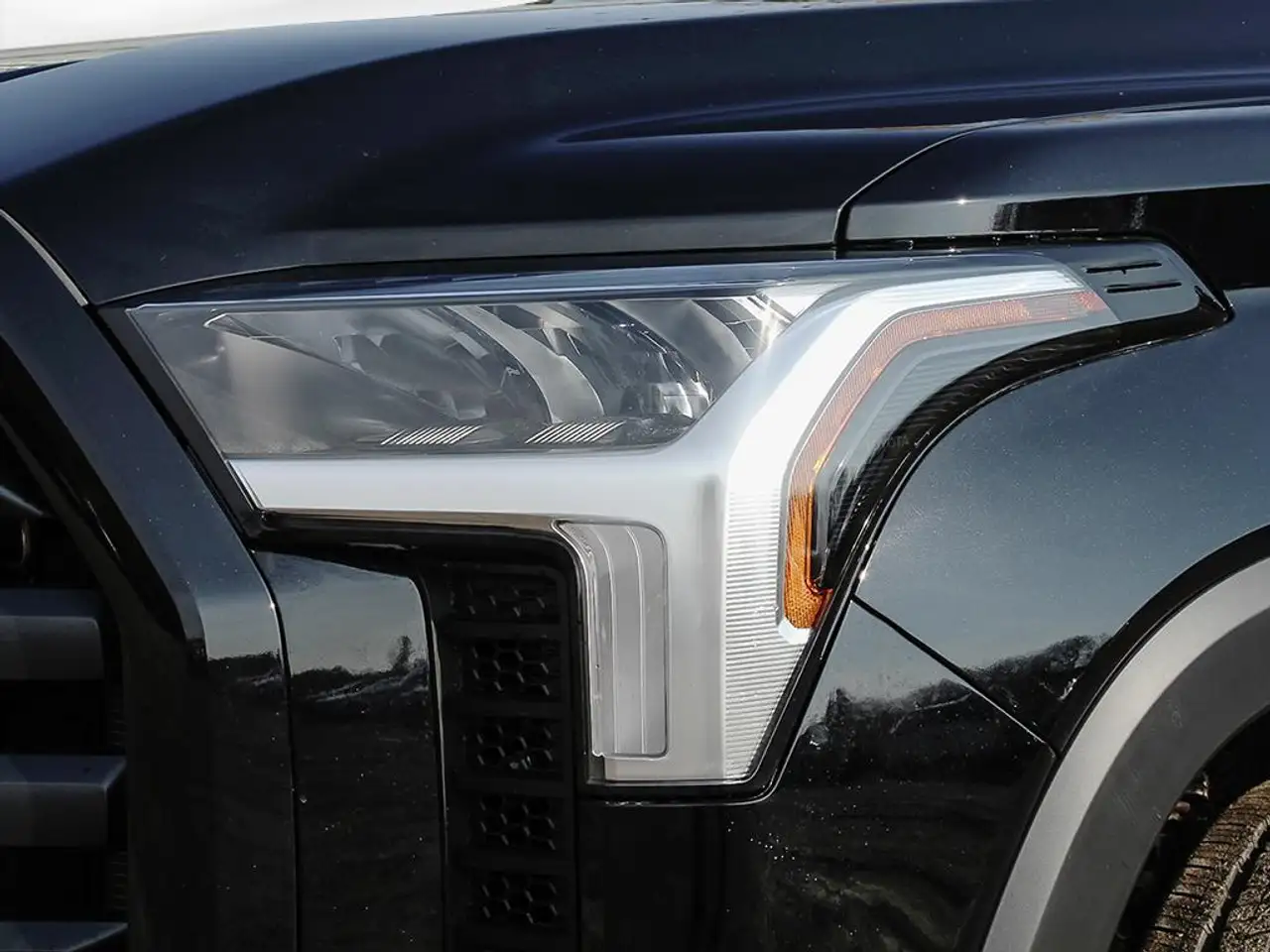 Toyota Tundra снимка Toyota Tundra