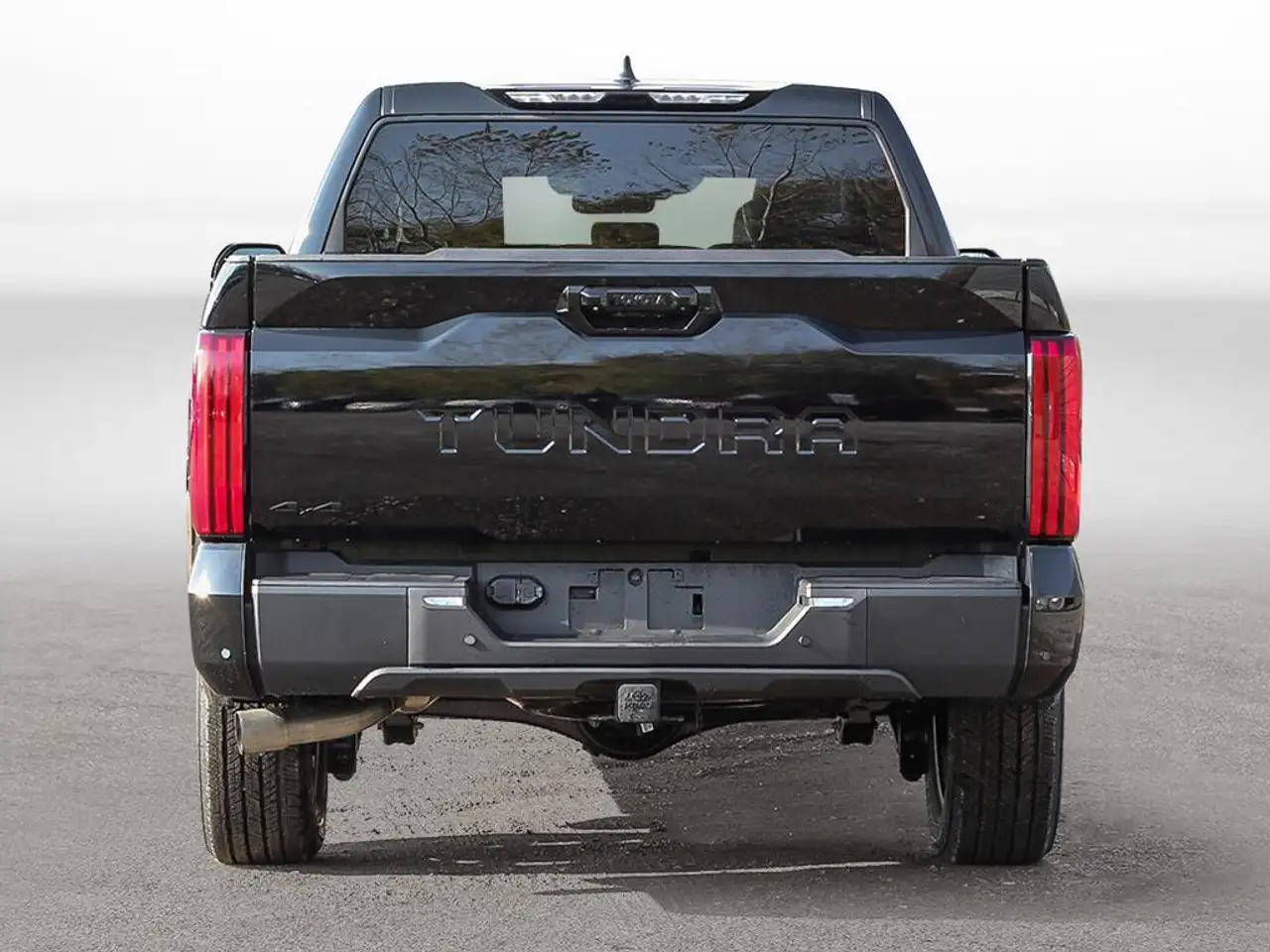 Toyota Tundra снимка Toyota Tundra