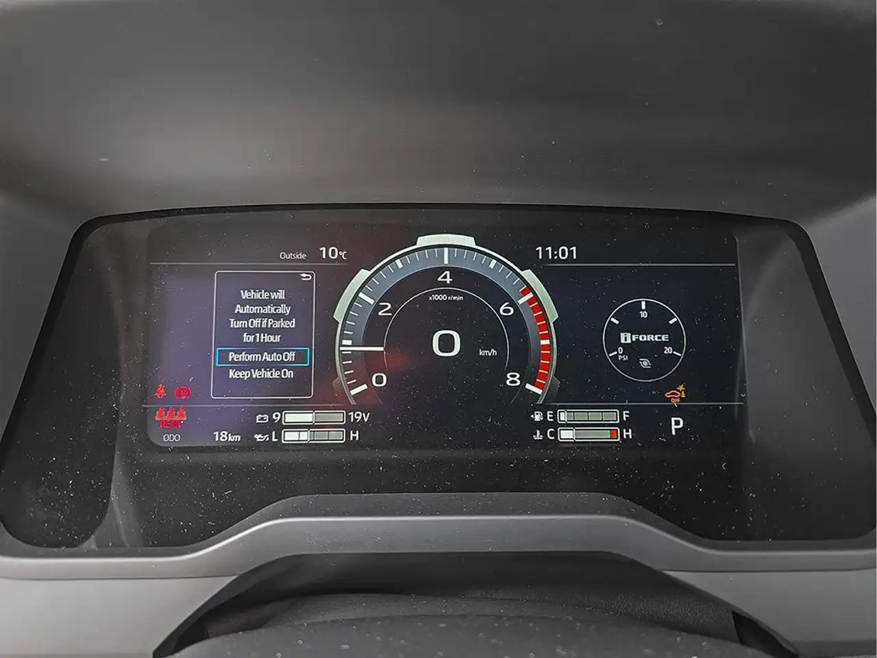 Toyota Tundra снимка Toyota Tundra